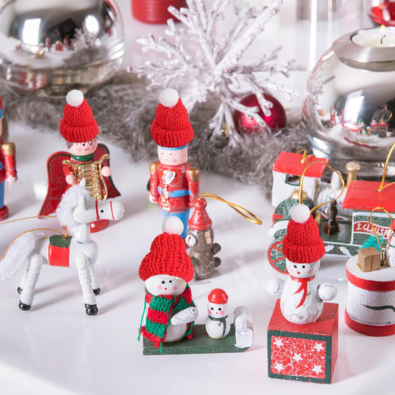Amosfun 10pcs Christmas Knit Hat Mini Santa Hats Christmas Tree Ornaments DIY Craft Red