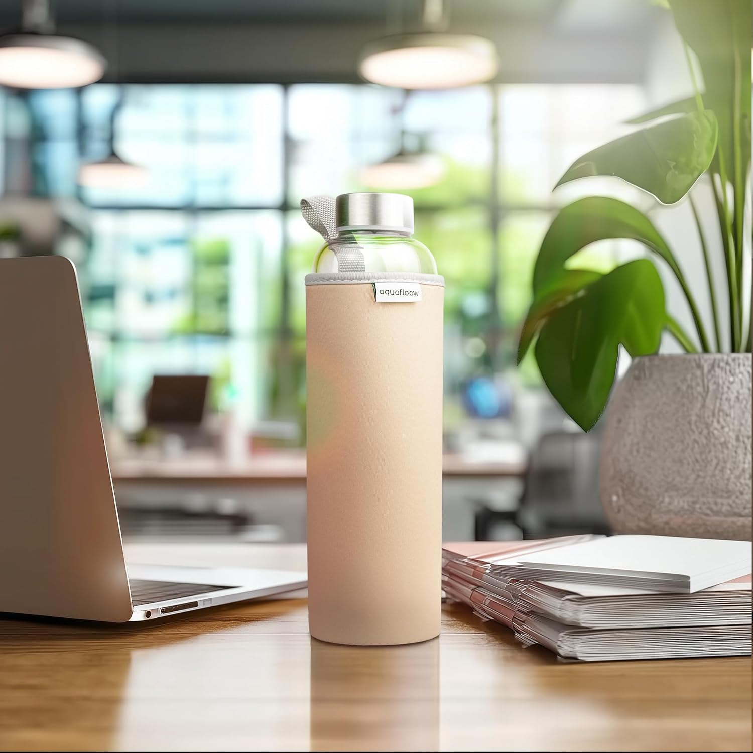 Glass Water Bottle 700 ml with Neoprene Case, Transparent Glass Drinking Bottle with Bamboo Lid Ideal Bottle for Office, Outdoor, School, Carbonated Drinks - Beige