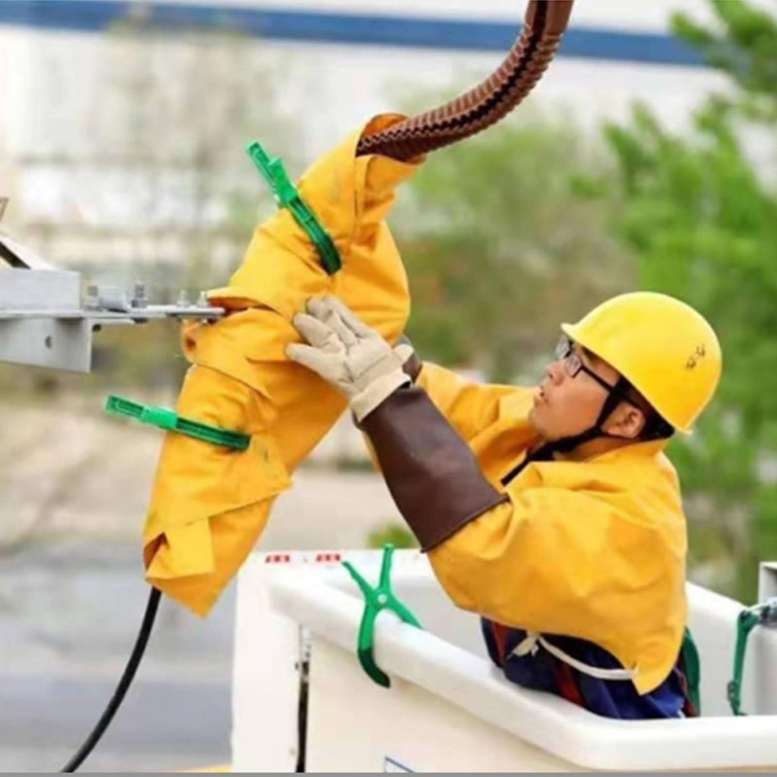 Alfombrilla Aislante de Resina, Manta Aislante para Exteriores, Alfombrilla de protección contra descargas eléctricas con 4 Clips aislantes, Equipo de Trabajo de Seguridad eléctrica (10 kV -