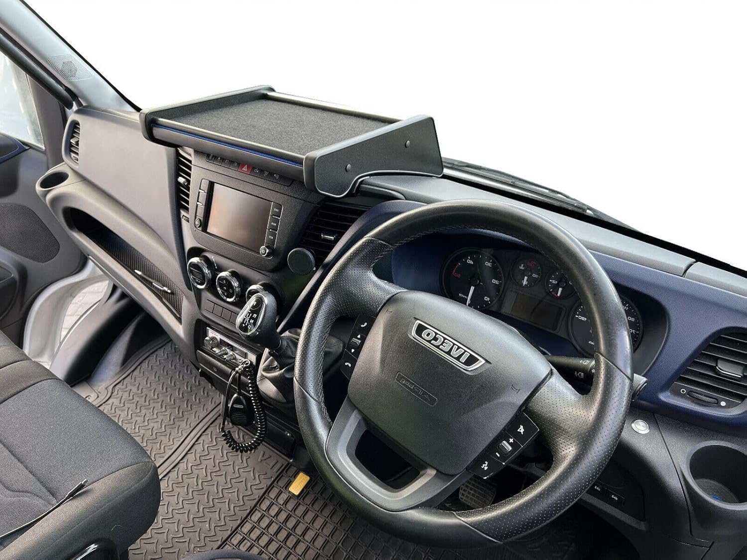 Table de bord compatible avec Iveco Daily 2014-2025 Plateau de rangement antidérapant pour cockpit - Surface supplémentaire pour documents, smartphone, construction robuste pour cabine conducteur