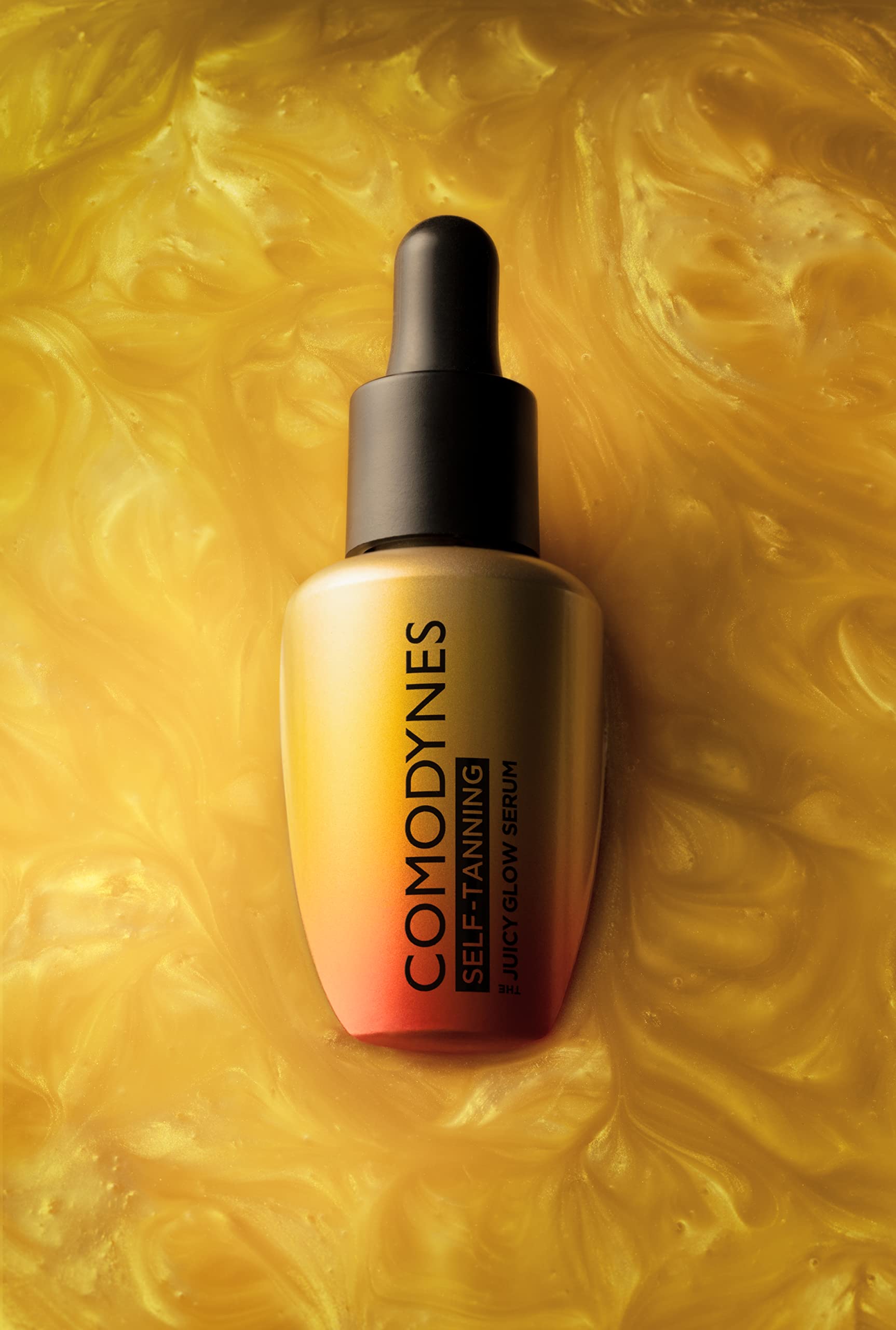 Comodynes - Juicy Glow Serum, Autobronceador Gradual, Hidrata, Ilumina y Reduce los Signos del Envejecimiento, Mejora la Elasticidad y la Firmeza, con Ácido Hialurónico y Vitamina C - 30 ml