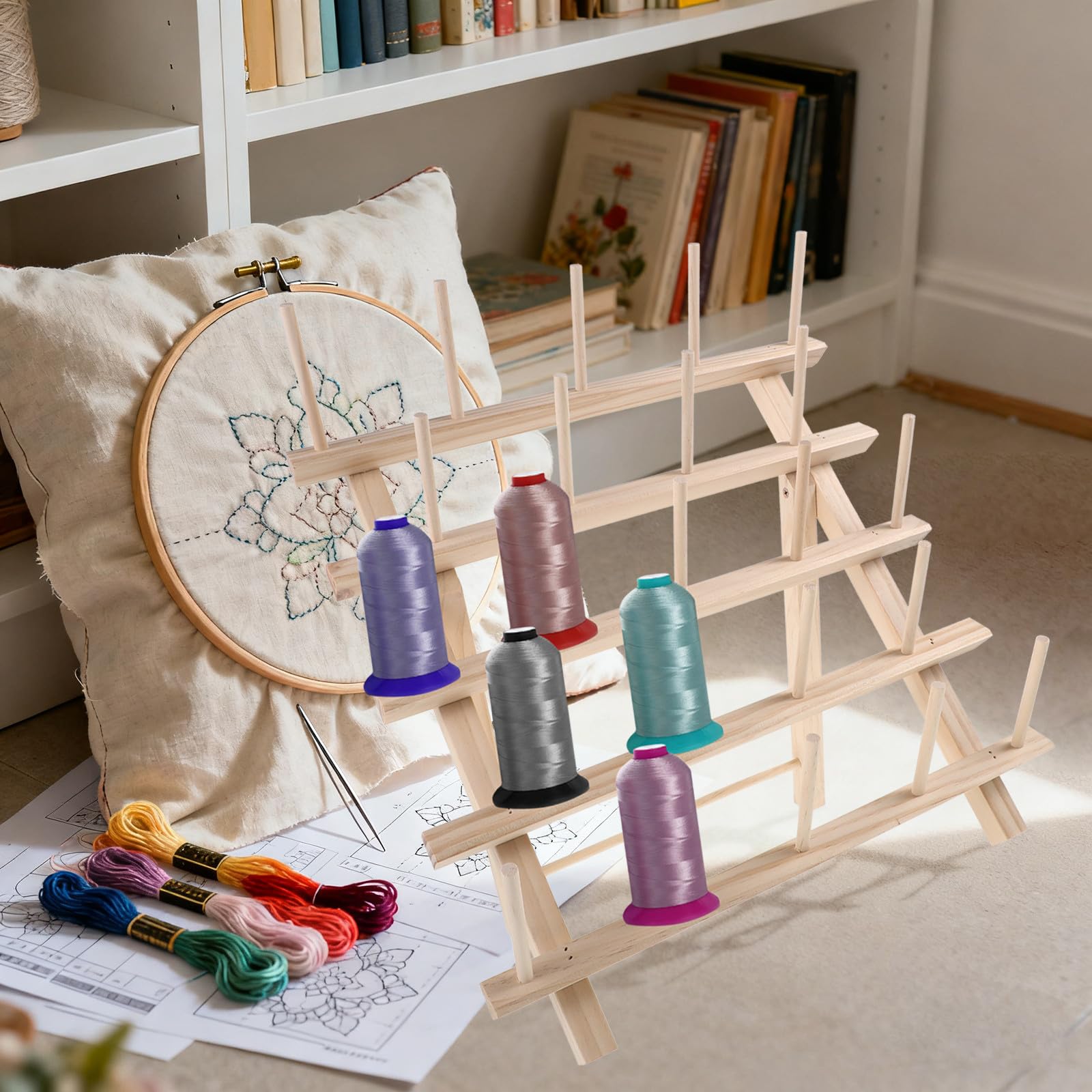 Holzpuppenständer zur Präsentation von Handpuppen und Puppen mit Mehrstöckigem Regal und Stabiler Materialauswahl für Schreibtisch und Kindergarten