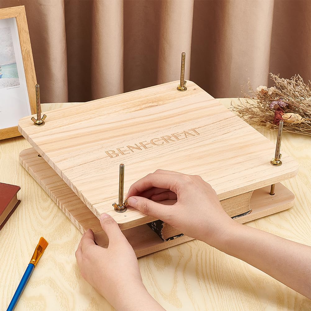 BENECREAT Reliure Book Press, Machine Portative D'Outil de Presse de Livre en Bois avec L'Écrou de Fer, Écrous à Oreilles, Joint pour la Maison, École, Bureau, Reliure 30x30 cm