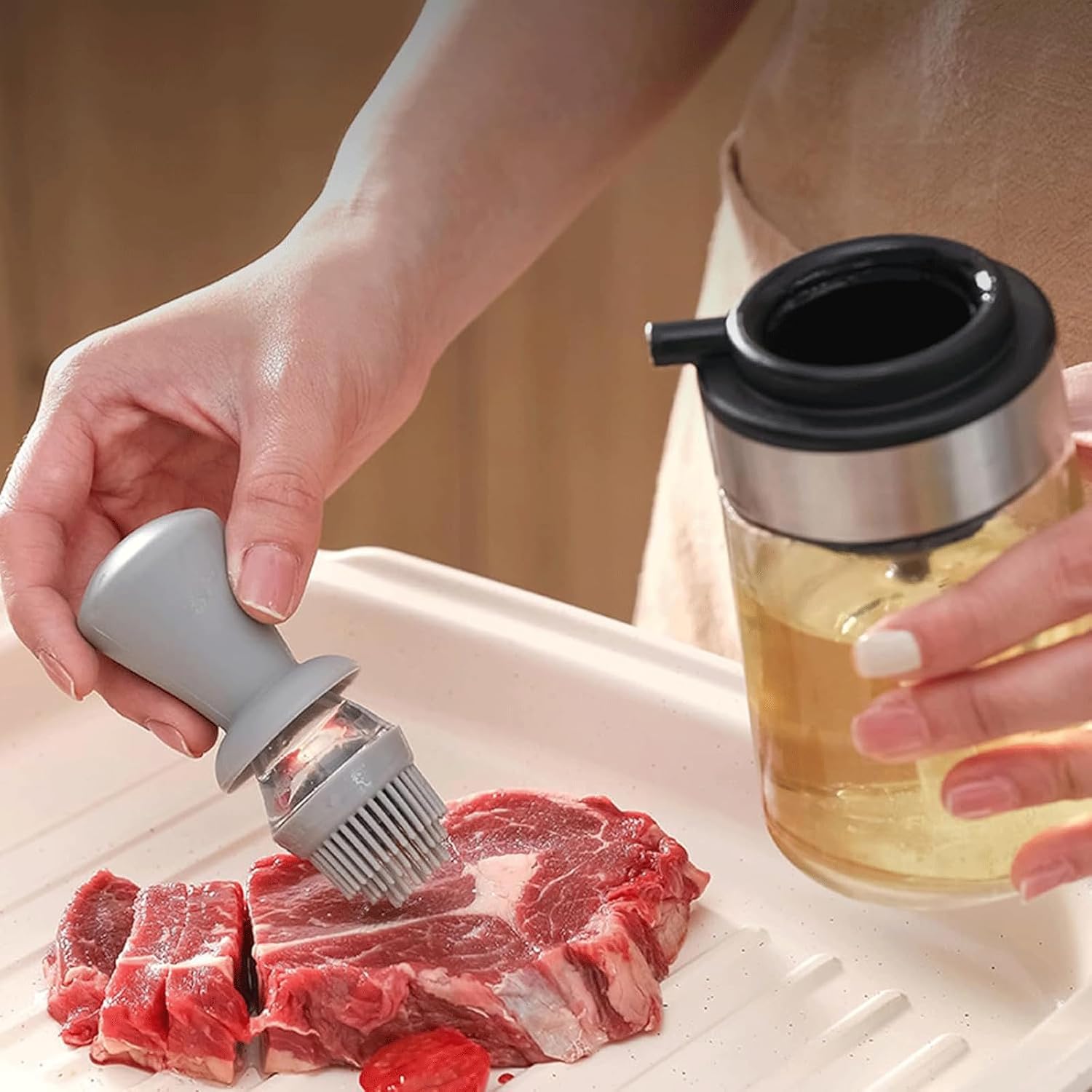 Oil Can Mini Kitchen Gadgets Edible Oil Bottle Silicone Brush Soy Sauce Bottle Oil Jar for Grilling BBQ Roasting for Liquid Condiment