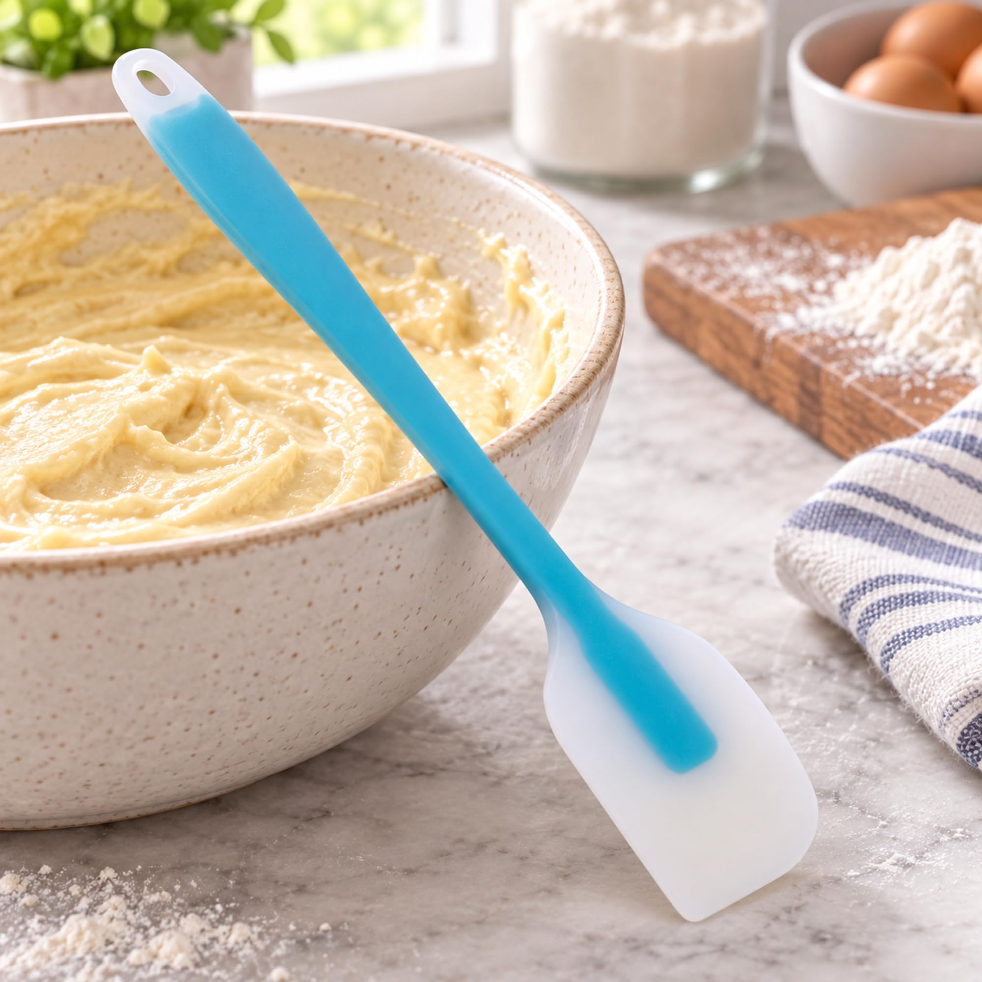Silicone Spatula, Kitchen Mixing and Scraping Utensil for Baking Batter and Preparing Homemade Cakes and Desserts