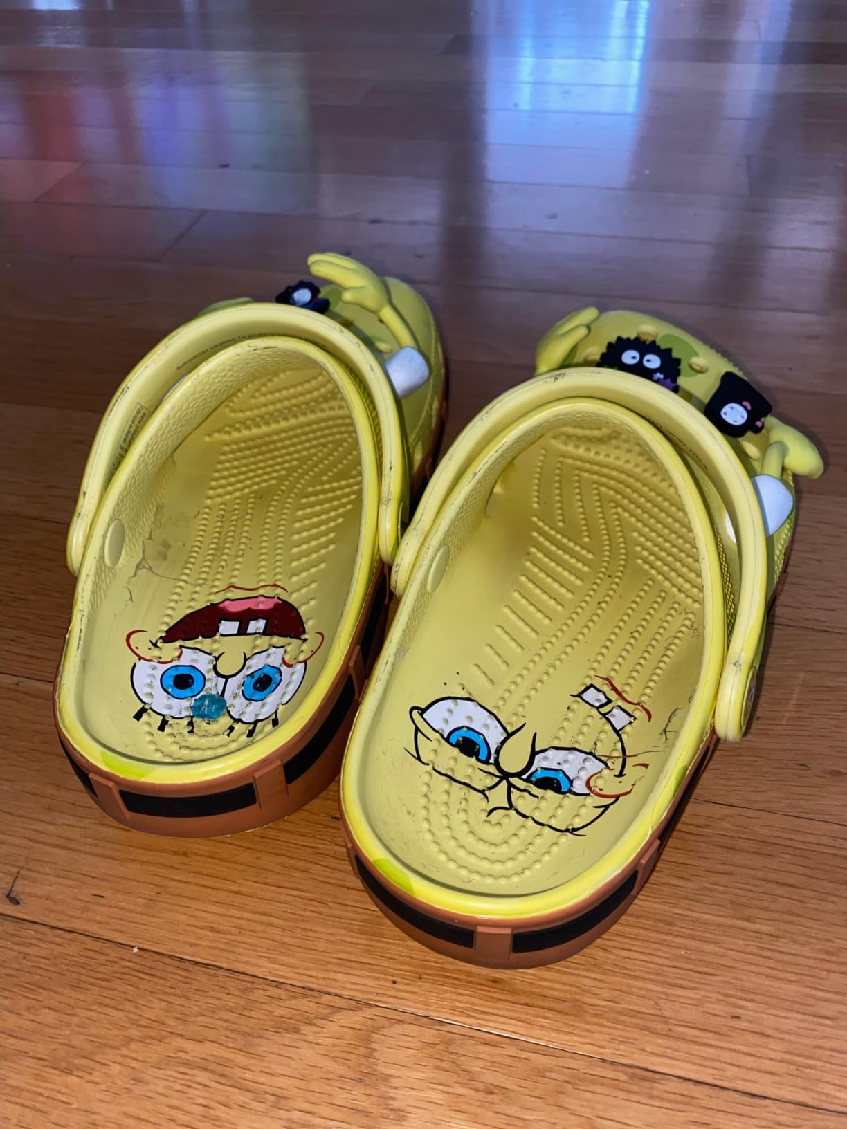 mens spongebob crocs