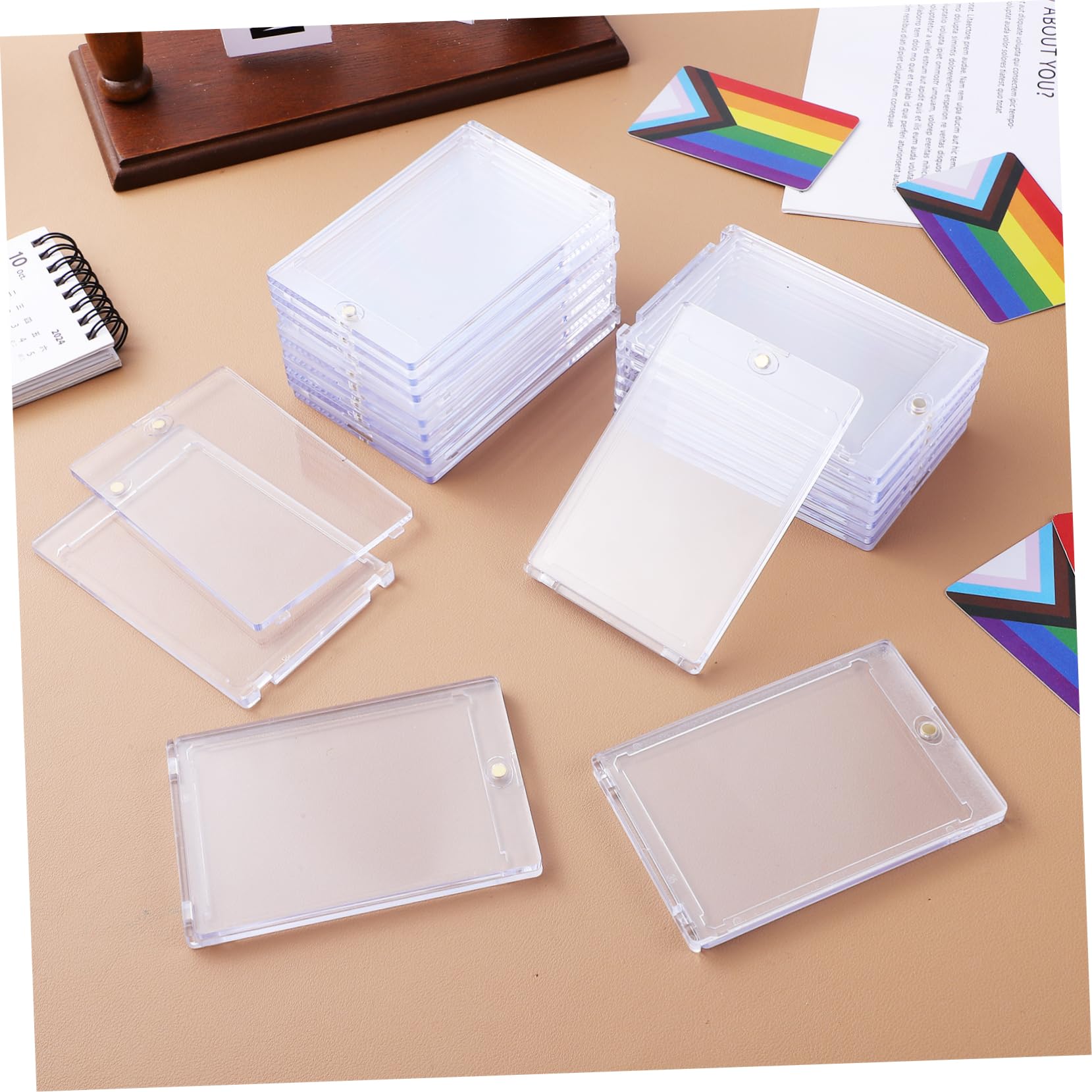 TOYANDONA 18 Pezzi Porta Carte Magnetici in Ps, Protezione per Carte da Gioco e Collezionabili, Chiusura Magnetica e Visibilità Chiara, Uso Versatile
