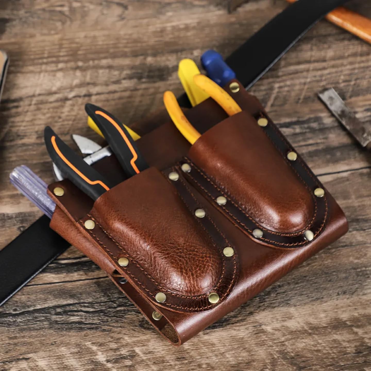 DICASTONE Vintage Leather Tool Holder, Brown Genuine Leather Organizer Pouch with Rivets, Professional Multi-Pocket Storage Holster for Screwdrivers and Hand Tools