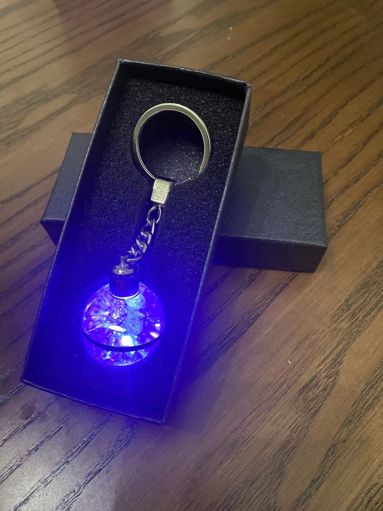 YAVAORDEK 3D Crystal Ball LED Night Light Ball Keychain Changes Color Toy Night Light for Holiday Gifts or Home Decorations