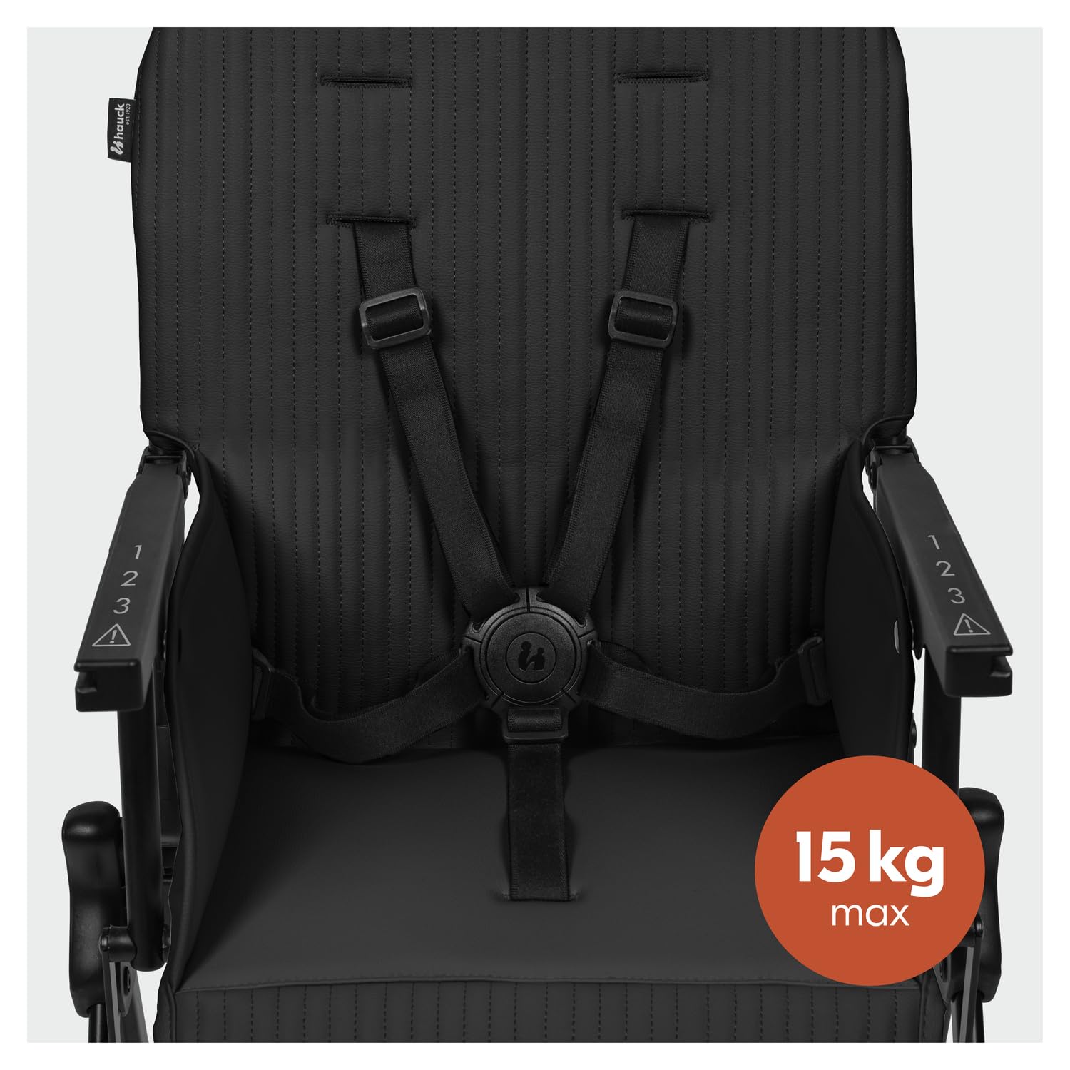 hauck Reisehochstuhl ultraleicht, superschnell klappbar, Sit N Go Black | Essbrett & spülmaschinenfestes Tablett, abwischbarer Bezug, 6 Monate bis 15 kg / 3 Jahre, Mitwachsender Hochstuhl für Kinder