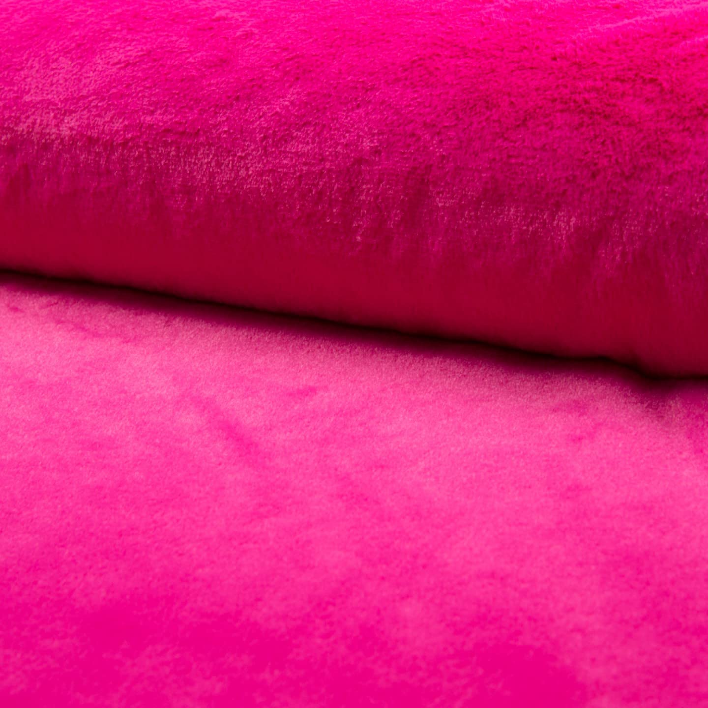 Luxury Short Plush Super Soft Faux Fur Fabric Material - Fuchsia, 1/8Mtr - 50cm x 37cm