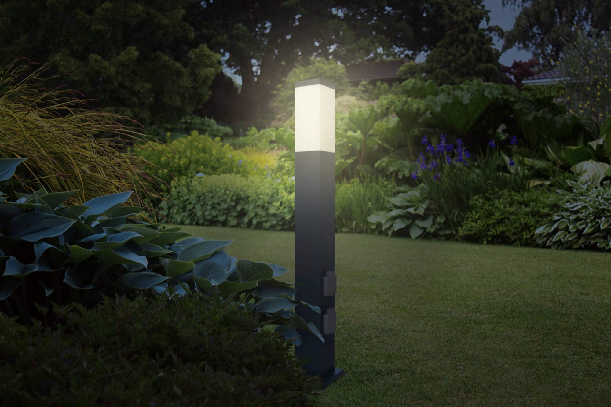 LED Universum Wegeleuchte mit 80cm Edelstahl Außenleuchte Stehleuchte Energiesäule Stromsäule Stromverteiler für den Garten Gartensteckdose (Anthrazit mit 2 Steckdosen und Dämmerungssensor)