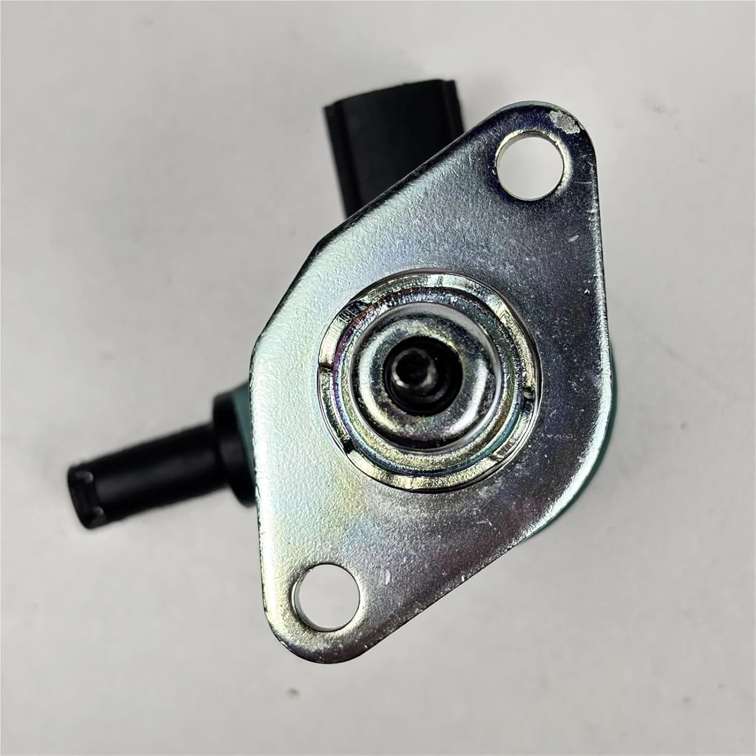 Fuel Shut Off Stop Solenoid 17208-60016 For V1505 V1305 D1105 D1005