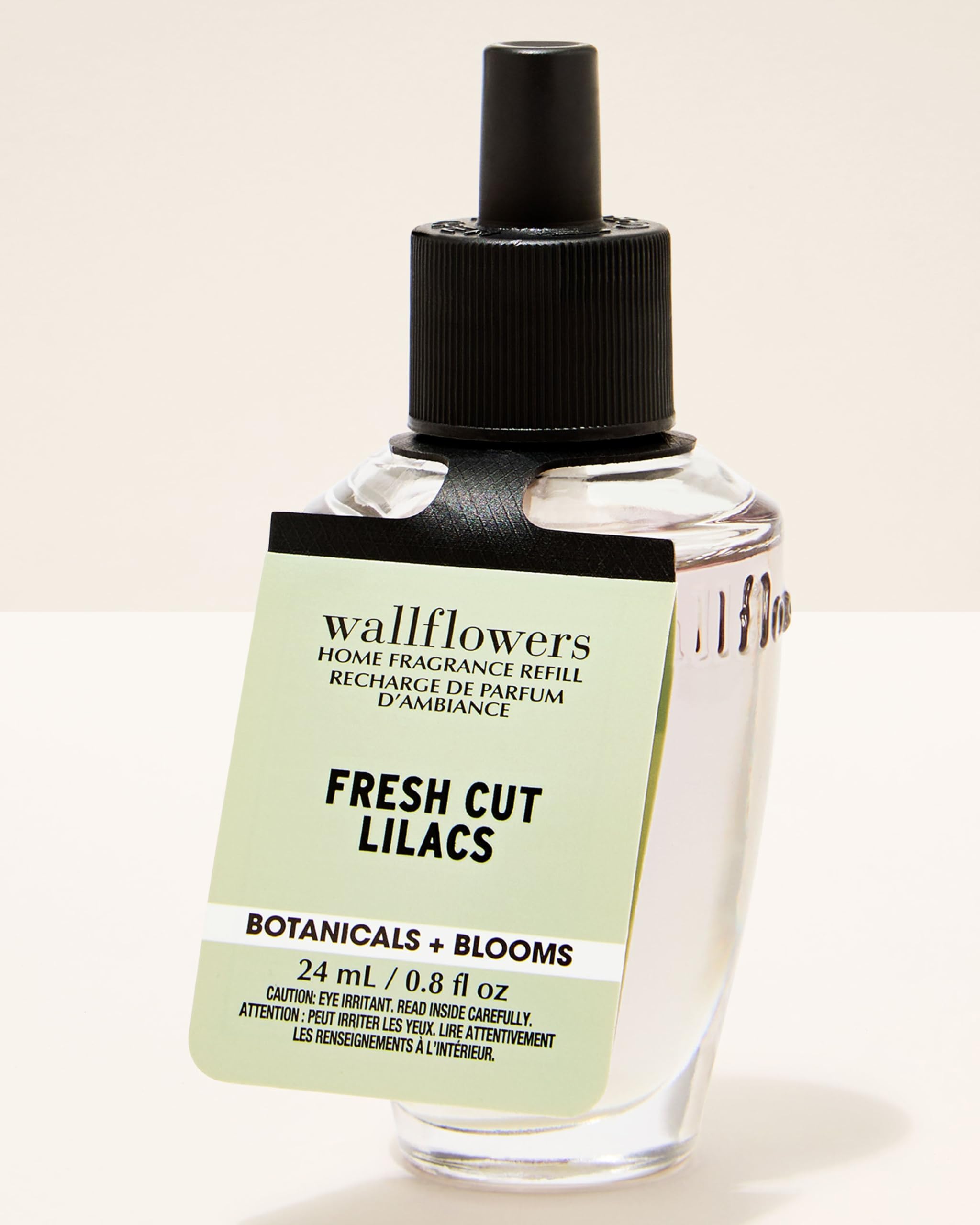 Bath & Body Works Fresh Cut Lilacs Wallflowers Fragrance Refill| Plug-In Fragrance Refill | Long-Lasting Home Air Freshener Oil | 24 ml/0.8 fl oz