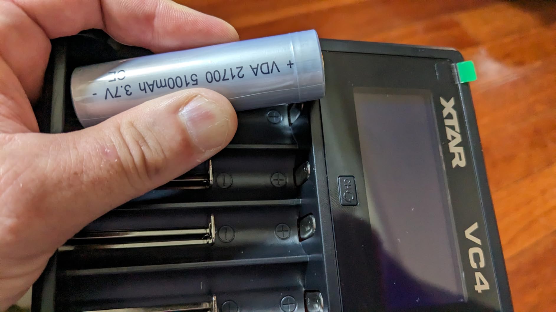 XTAR VX4 18650 Battery Charger AAA/AA 1.5V Li-ion /NH/LiFePO4 Battery 20W Fast Charger With LED Display Battery Capacity Tester - 44