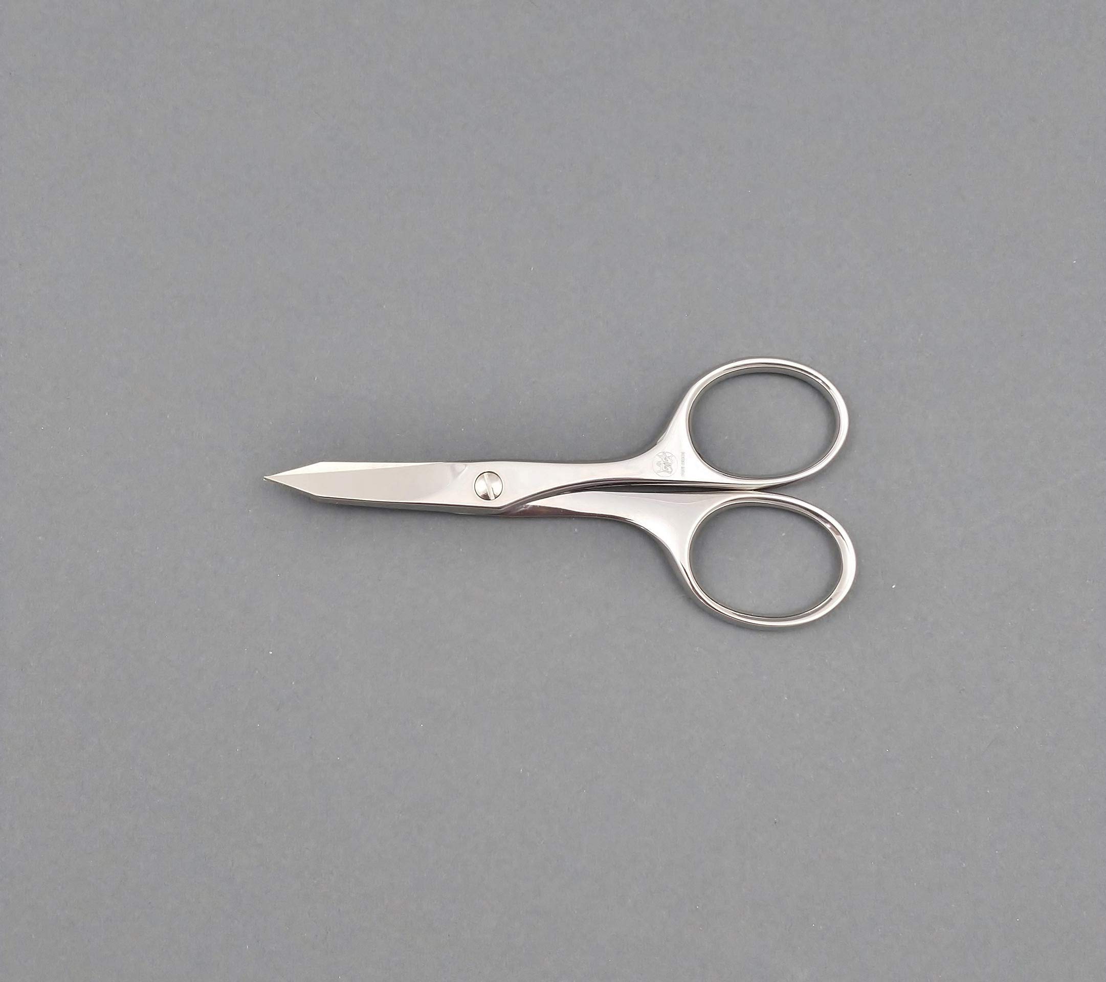 DUE BUOI Forbice Unghie Curva FORGIATA Inox CM 9,5