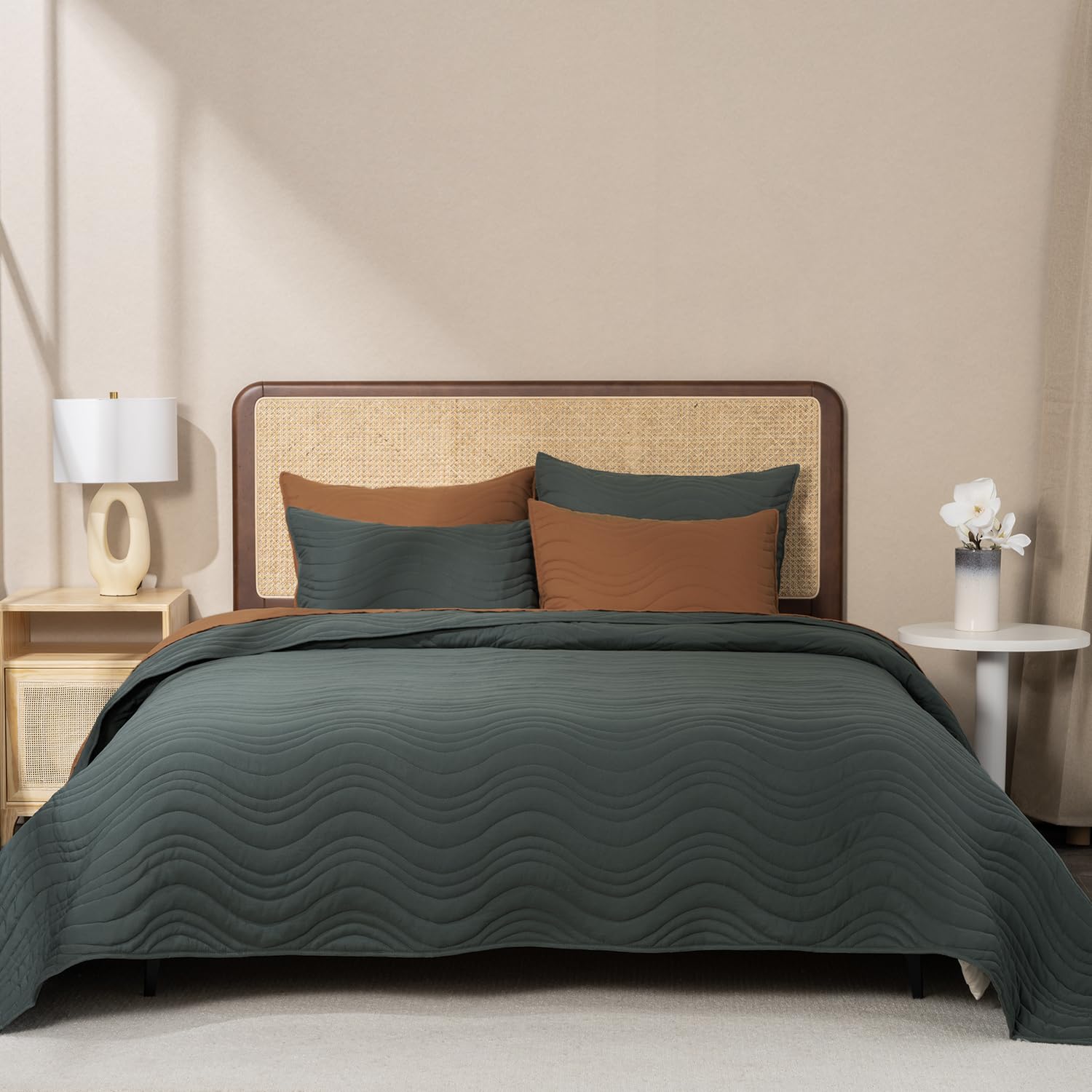 EVERGRACE Oversized Quilt Set 3 Pieces Queen Bed Quilts Soft Reversible