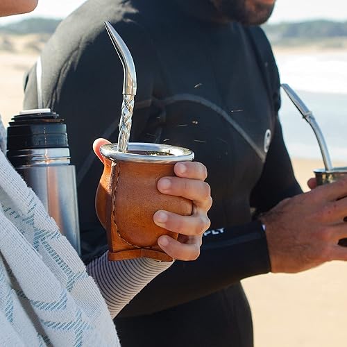 Miniatura 6 de Taza de yerba mate prémium (calabaza mate)  Taza de té de cerámica hecha a mano  Cuero marrón envuelto hecho a mano en Uruguay  Mate Camionero
