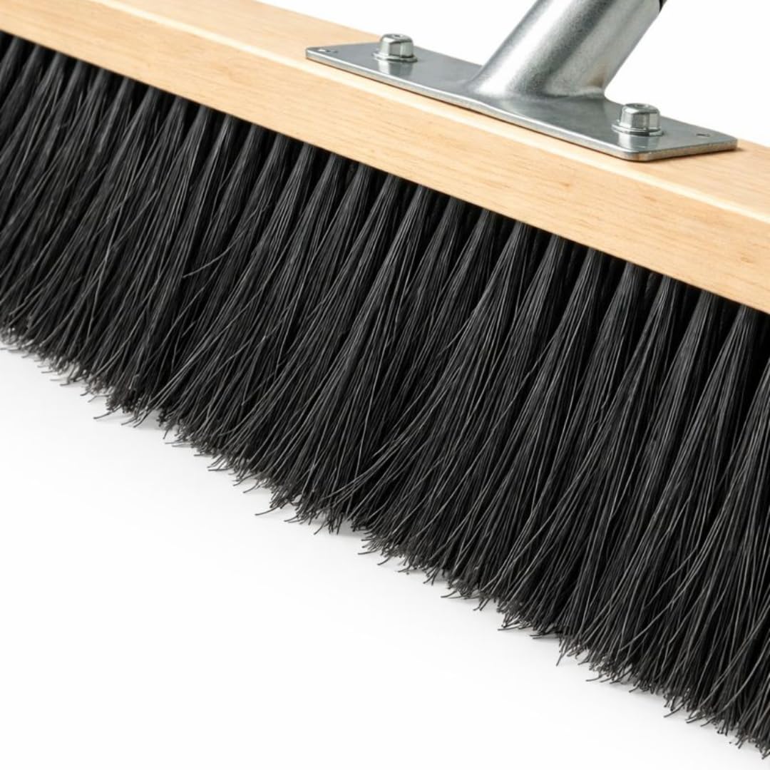 Spazzolone Industriale con Manico in Legno 150 cm – Scopa Professionale per Pavimenti, Esterni, Capannoni, Giardini e Cantieri – Setole Resistenti, Pulizia Rapida e Profonda (80 CM)
