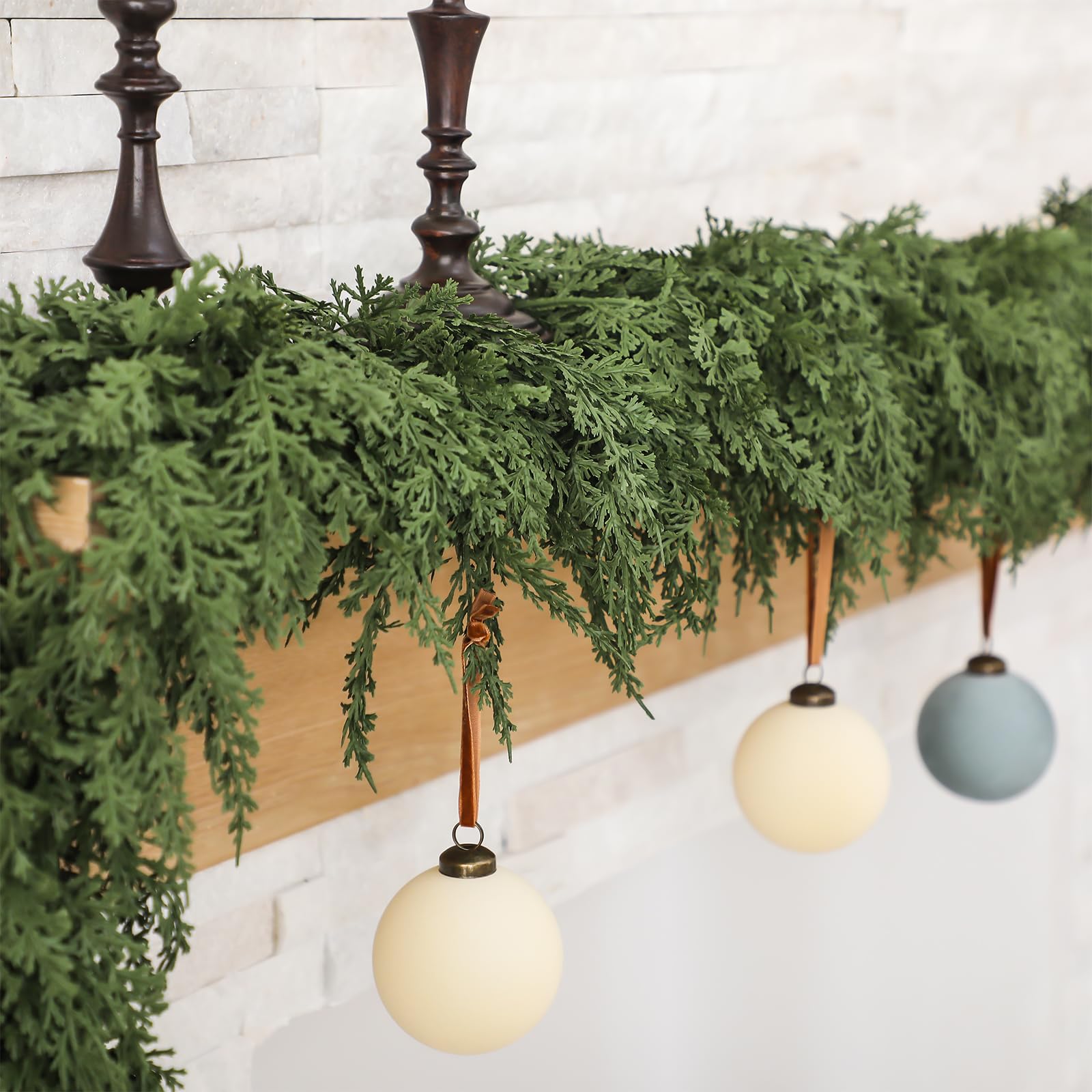 Jutom 9 ft Artificial Cedar Garland