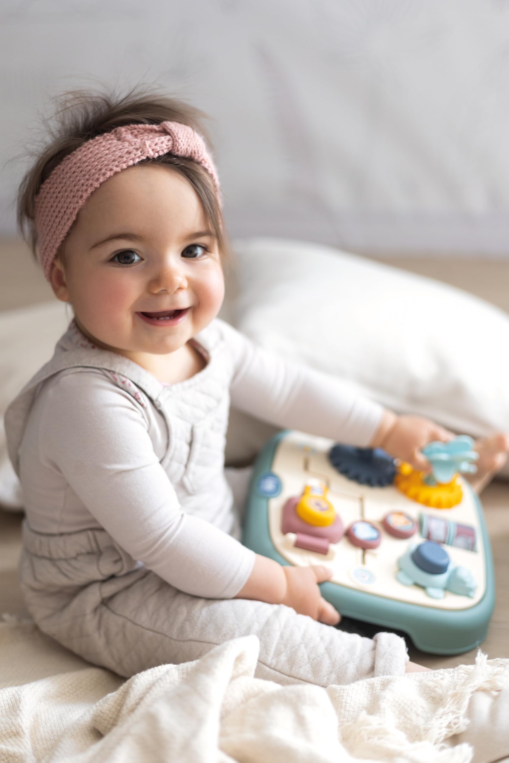 Little Smoby - Tablet z aktywnościami - Wczesne lata - Labirynt, Zamykane drzwi, Koła zębate - Praktyczny i przenośny - Od 12 miesięcy - Wyprodukowano we Francji