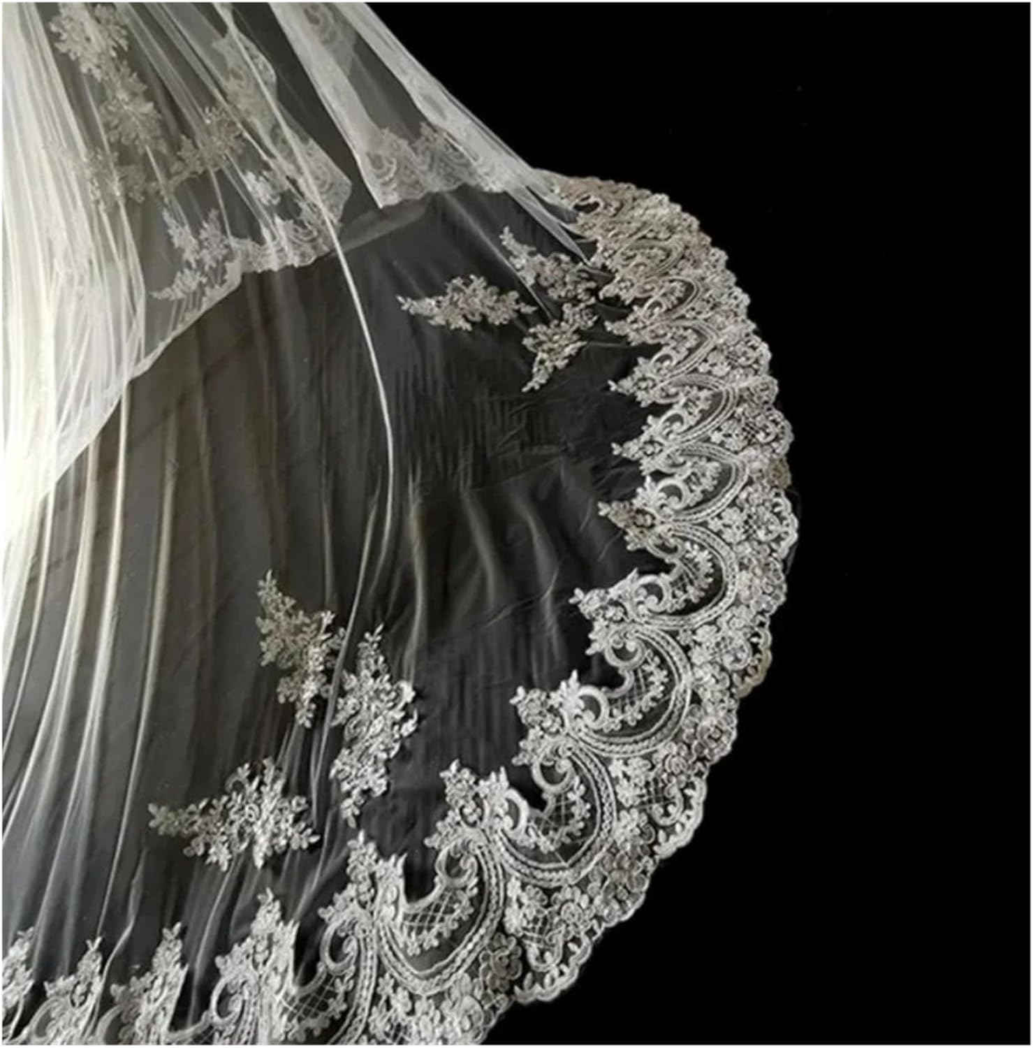 5m 4m 3m Long Wedding Bridal Veils Lace Appiques Edge, Cathedral Veil with Comb Ivory White (Color : Off White, Size : 500cm)