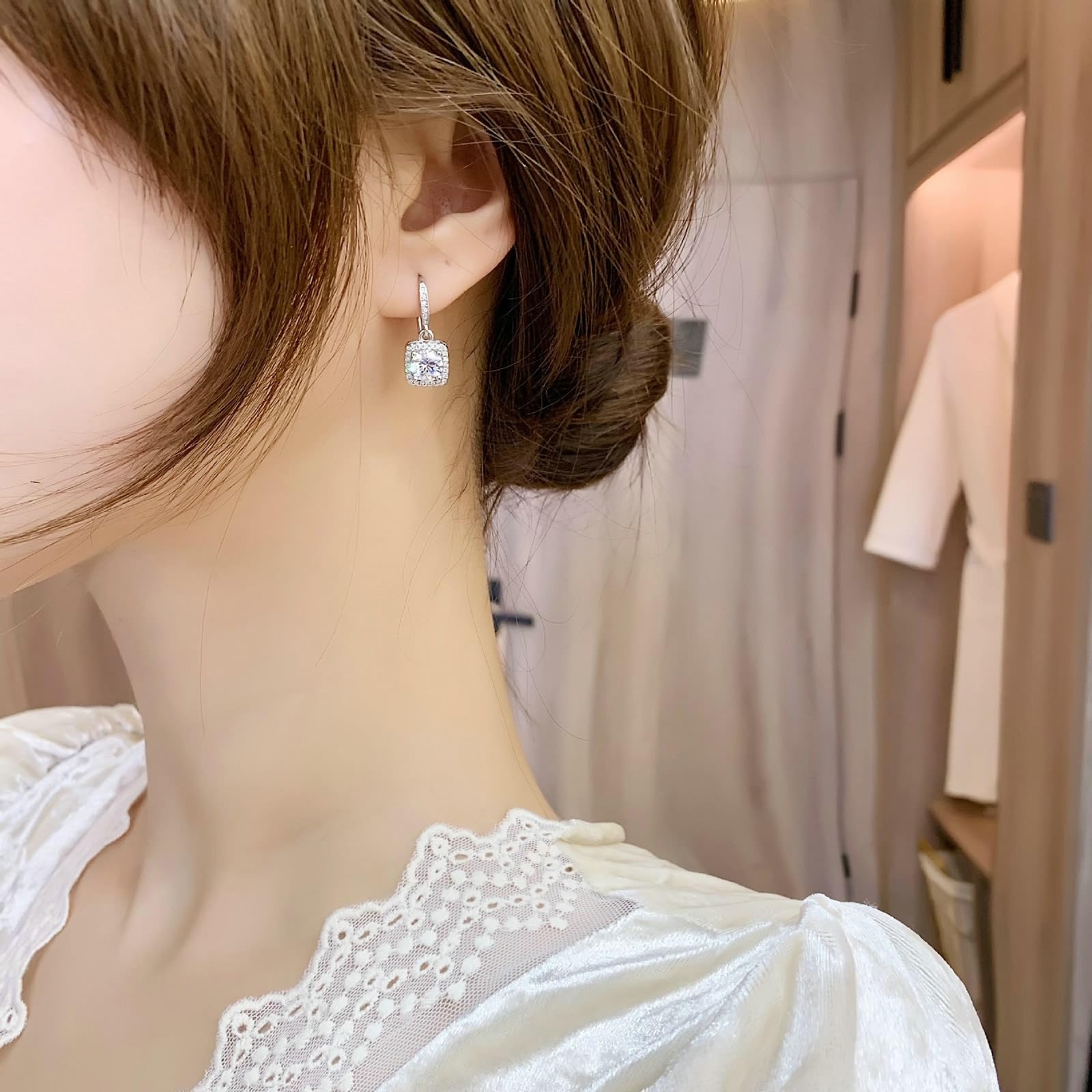 Pendientes de oro blanco 750, pendientes de oro auténtico para mujer, diseño cuadrado clásico con moissanita, pendientes de boda para mujer, oro blanco