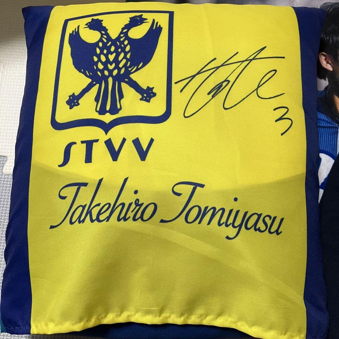 STVV シントトロイデン ユニフォーム サイン入り シントトロイデン】2023-2024シーズン 1stユニフォームデザイン発表