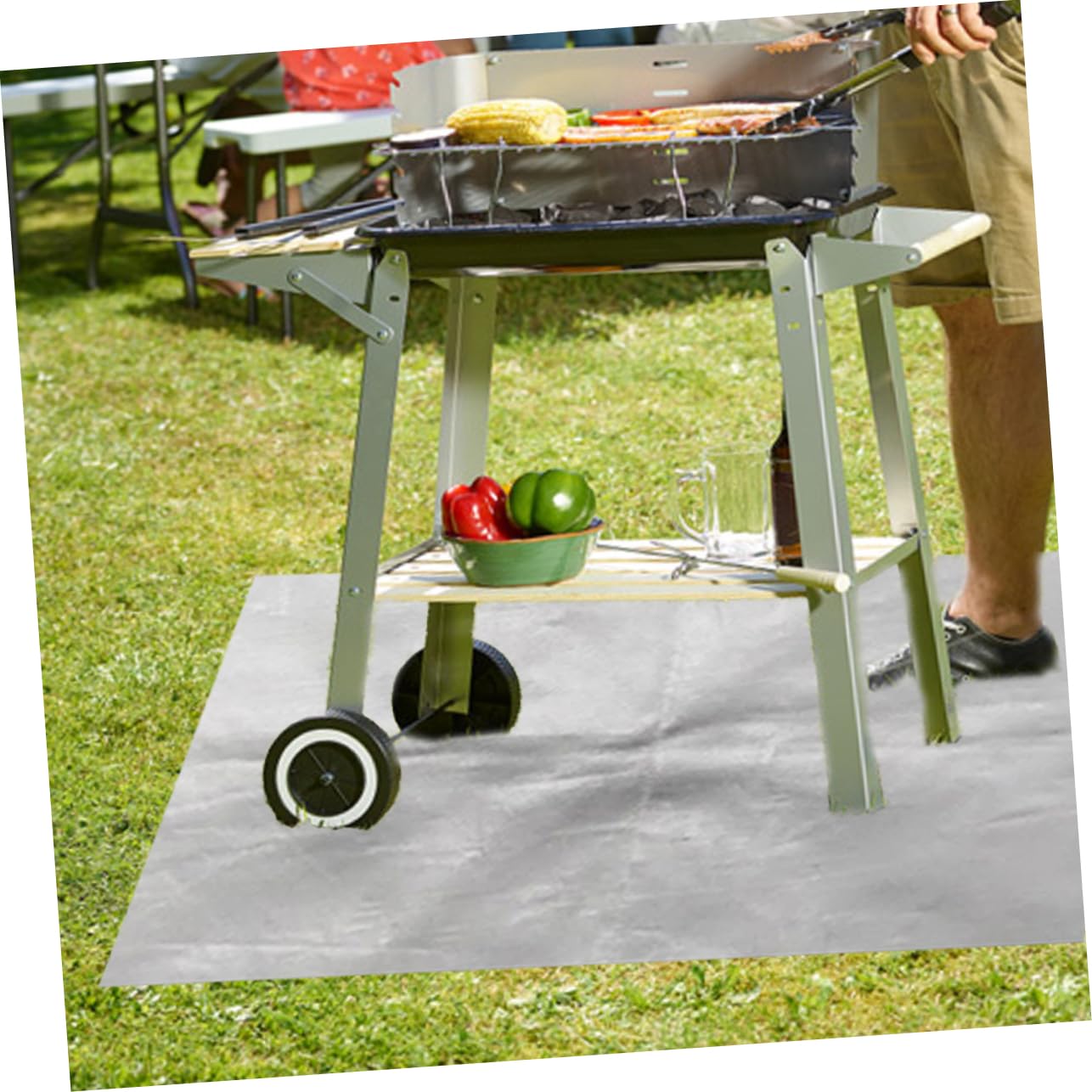 Toddmomy Feuerfeste Grillunterlage Bodenschutzmatte Für Außen Grill Herdmatte Mit Hitzeschutzfunktion Leicht Zu Reinigen Quadratische Form Für Gasgrill Und Feuerstellen