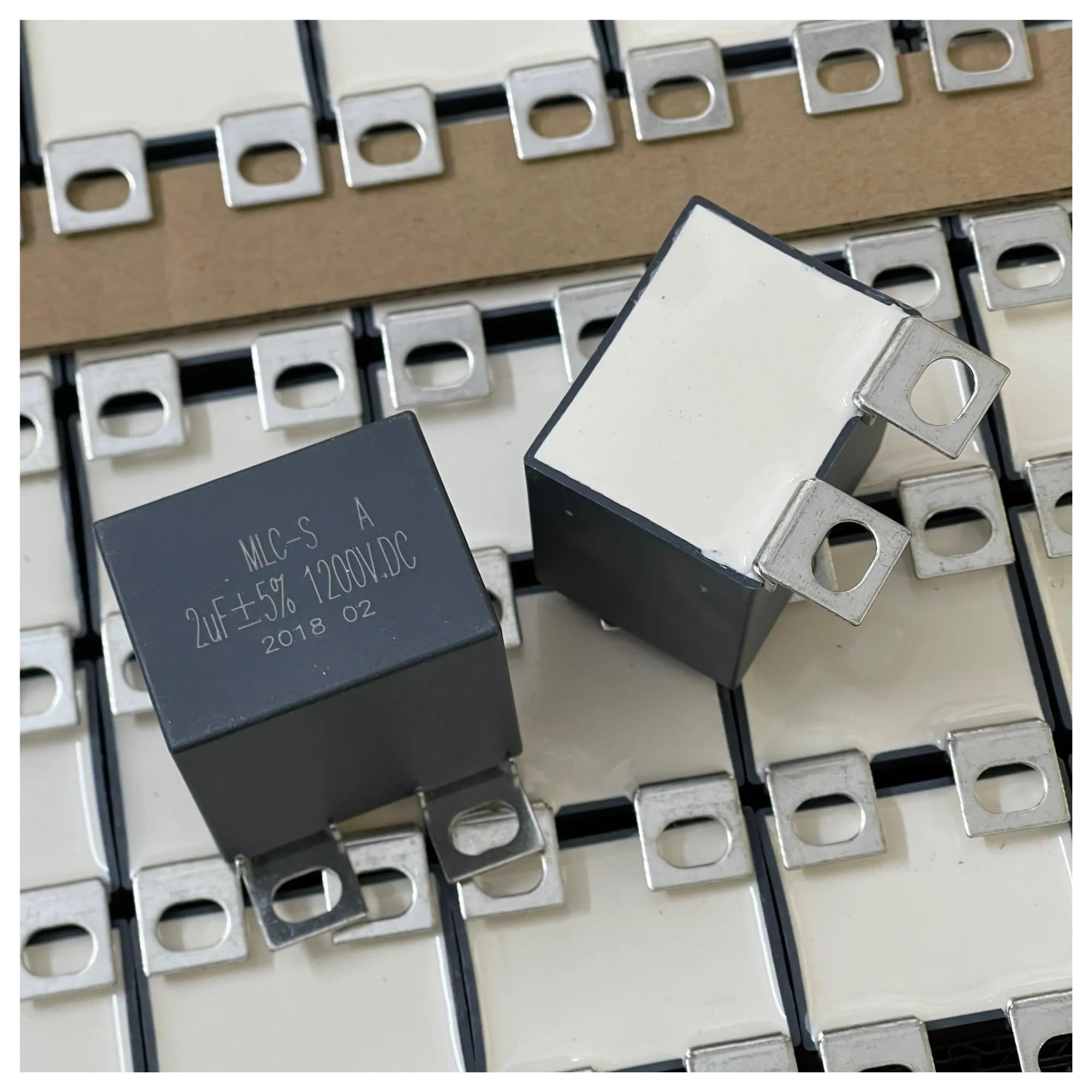 LEOTNNDQ 1pcs MLC-S 2UF 1200VFilm Capacitor 1pcs