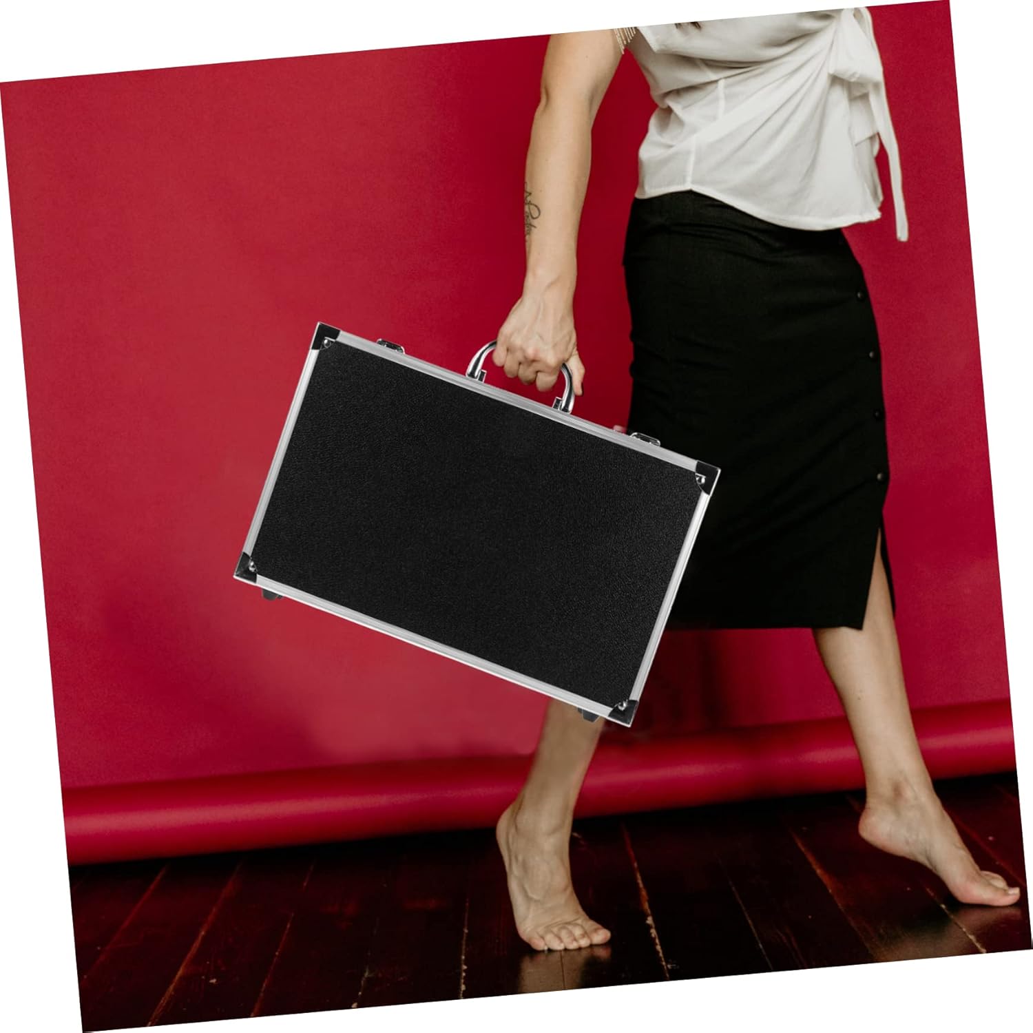 Portable Shockproof Microphone Case for Storage Handle Professional Mic Carrying Box Lightweight and Design for Travel and