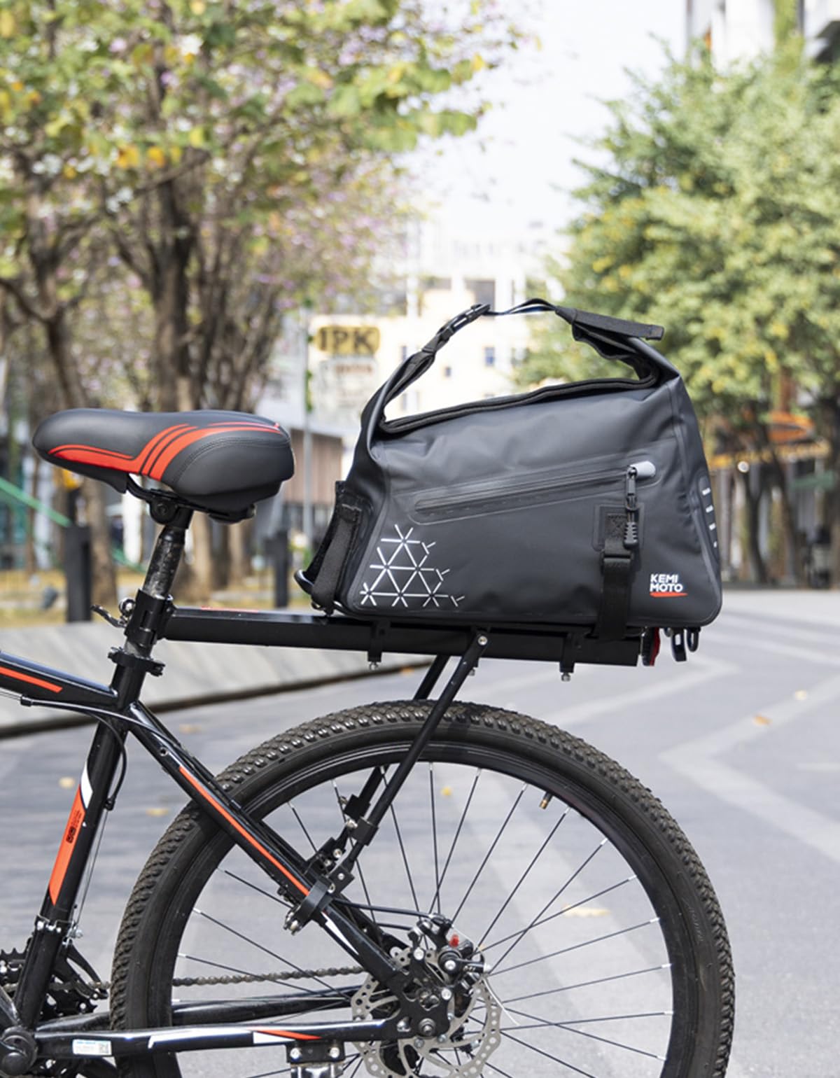 KEMIMOTO 22L Bolsa Impermeable Portabultos Bicicleta, Expandible Bolsa Trasera Bicicleta, con Múltiples Compartimentos, Asa de Transporte y Correa para el Hombro