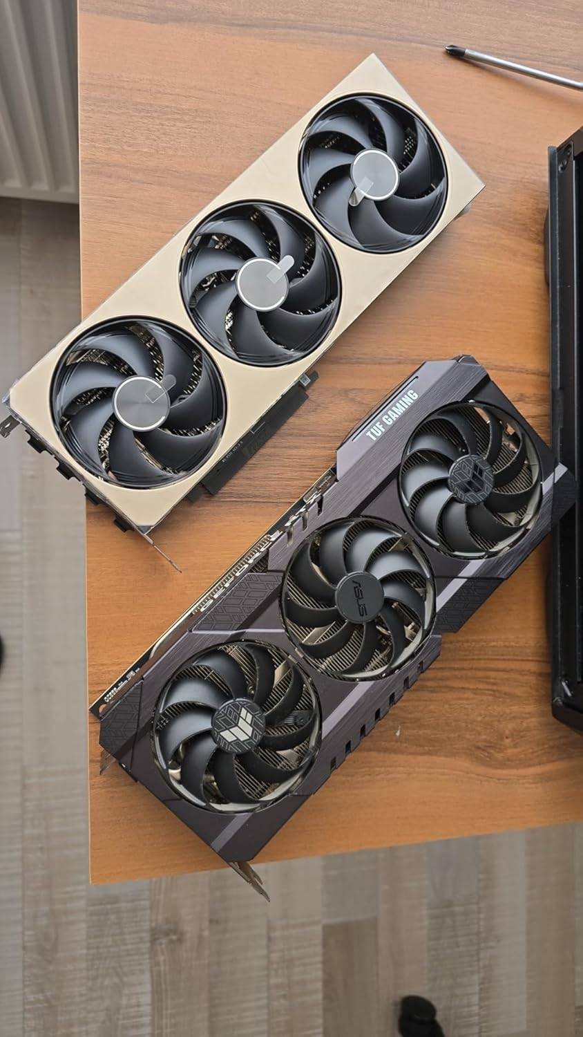 MSI GeForce RTX 5080 16G Inspire 3X OC — 16GB GDDR7 (30Gbps/256-bit), PCIe 5X 16, Boost: 2640 MHz, HDMI 2.1b, DisplayPort 2.1b - Görsel 12