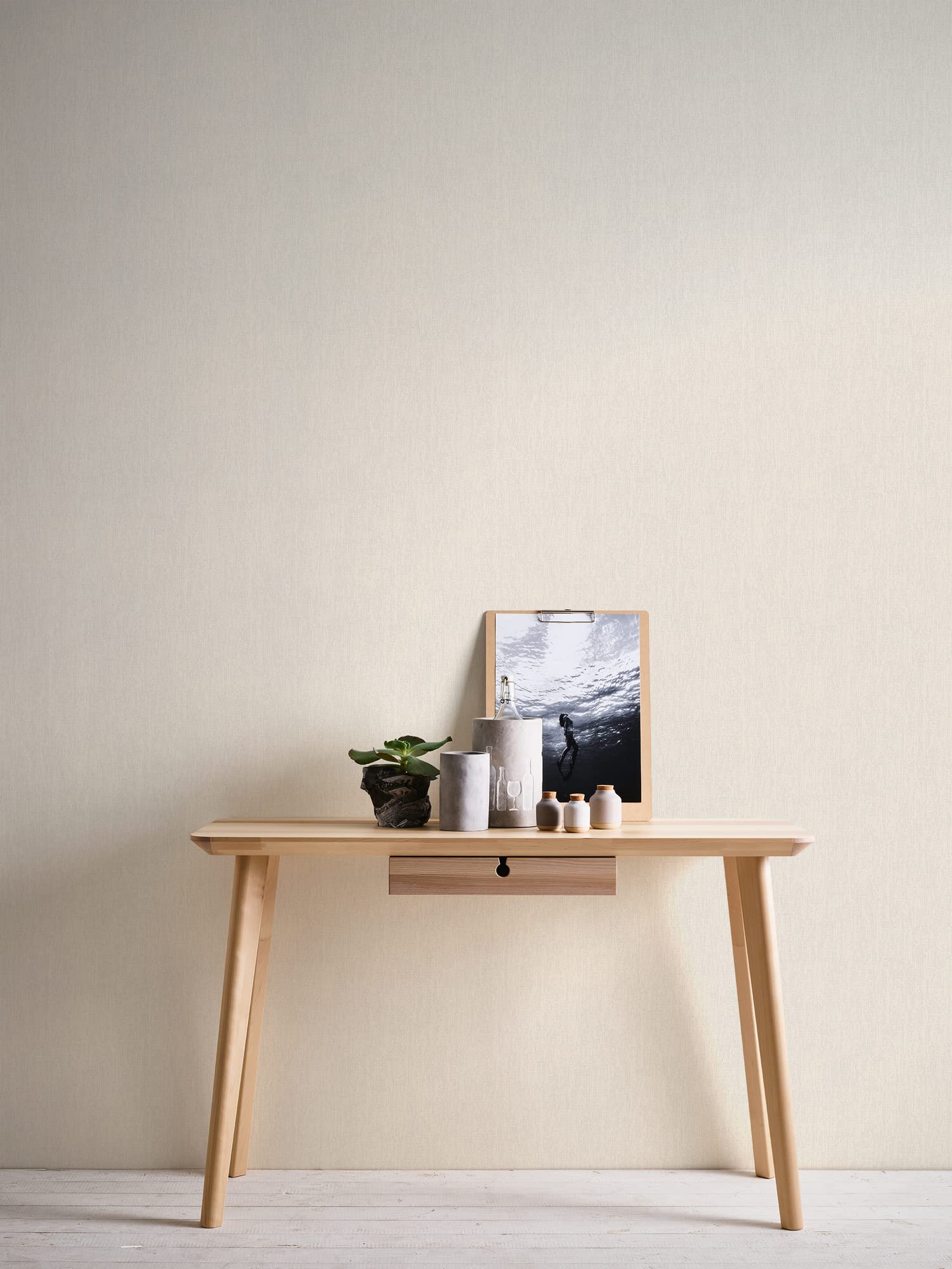 Papier peint Hygge A.S. Création crème pour créer un salon scandinave chaleureux