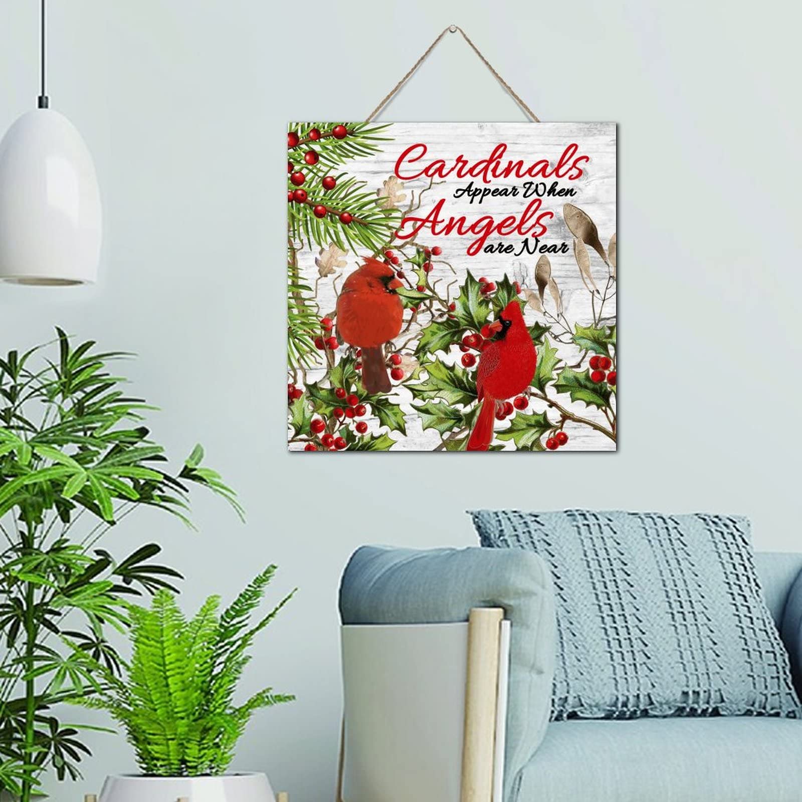 Décoration murale familiale en bois pour habiller le salon avec douceur