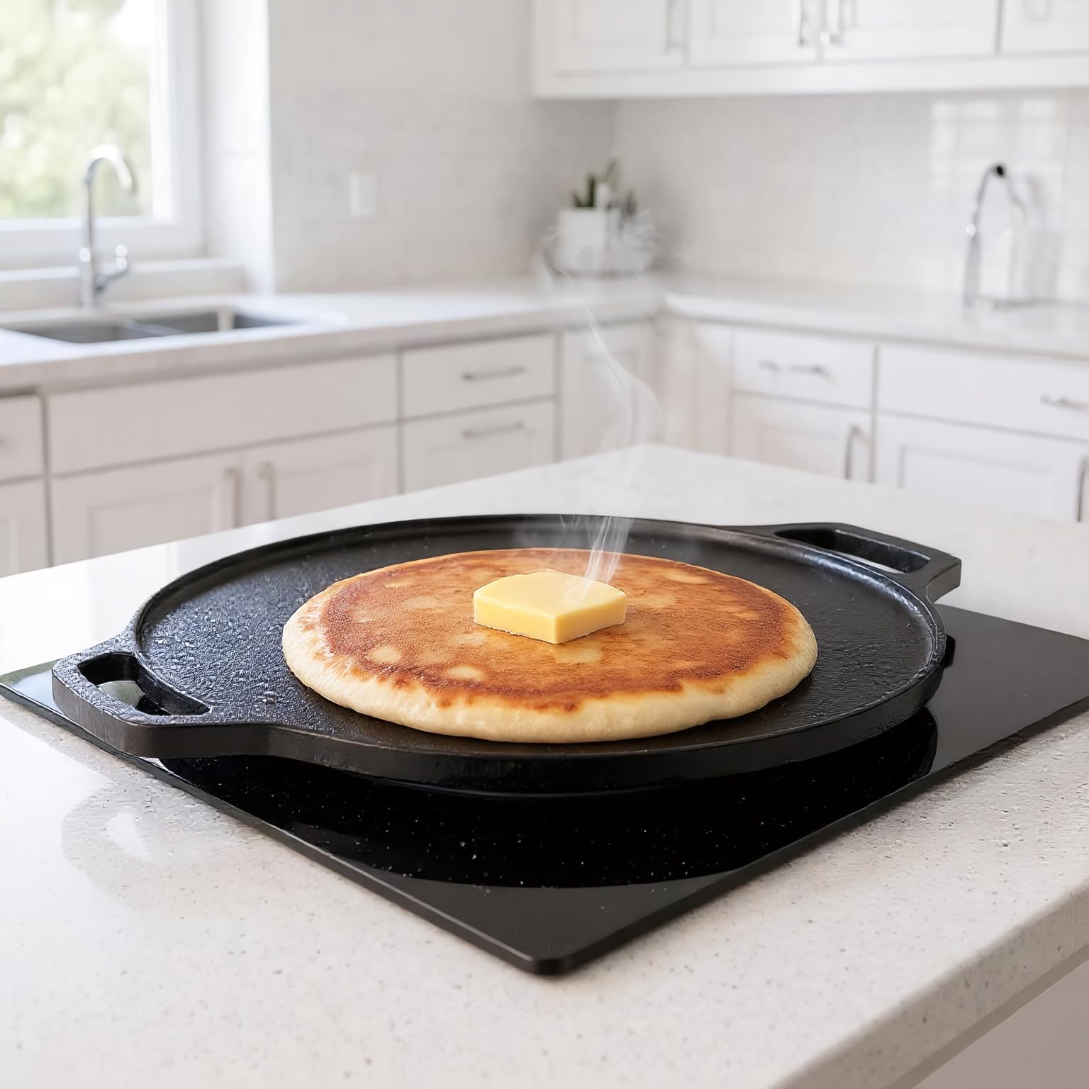 Amazon Brand - Solimo Pre-Seasoned Cast Iron Dosa Tawa, 12 Inches (30 cm), Black, 100% Toxin-free, Naturally Non-stick, Long Lasting, Gas & Induction Stove-friendly