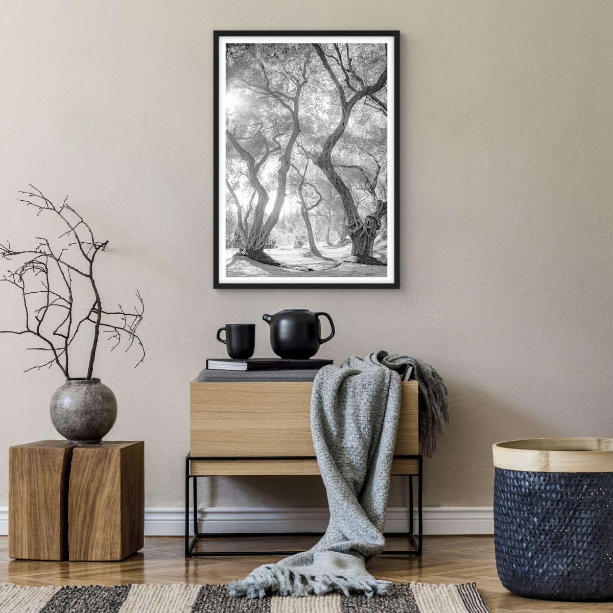 ARTTOR Poster Wandbild Kunstdruck 50x70cm Botanik Schwarz-Weiß - 5354 - P2B | Wald Winter Bäume Vertikal mit schwarzem Rahmen Wohnzimmer Schlafzimmer Küche Büro Wanddeko Kunstposter ARTTOR