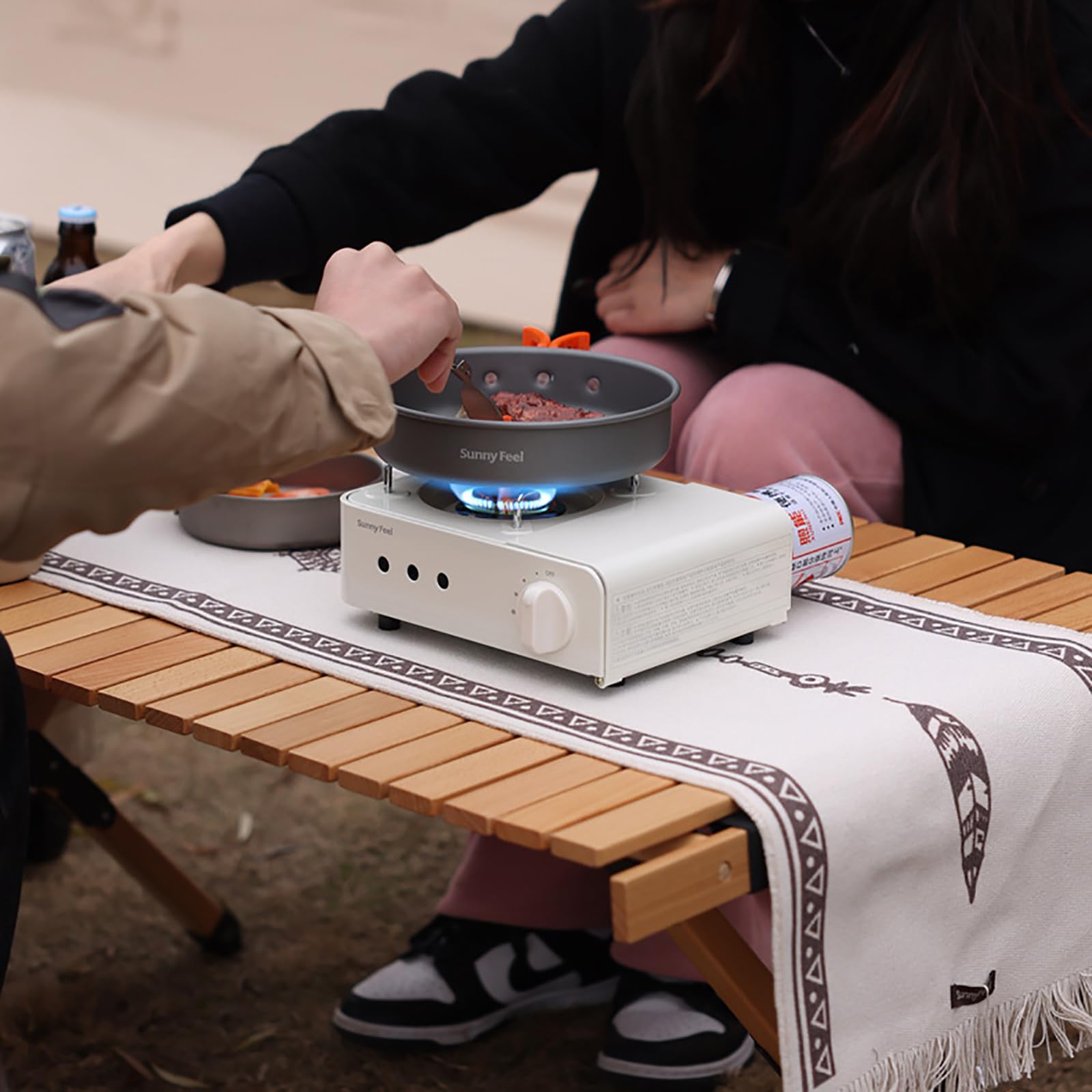 Estufa de camping portátil, cocina de gas de 2100 W con funda de transporte, equipo de cocina para mochileros al aire libre para camping, senderismo, barbacoa, picnic