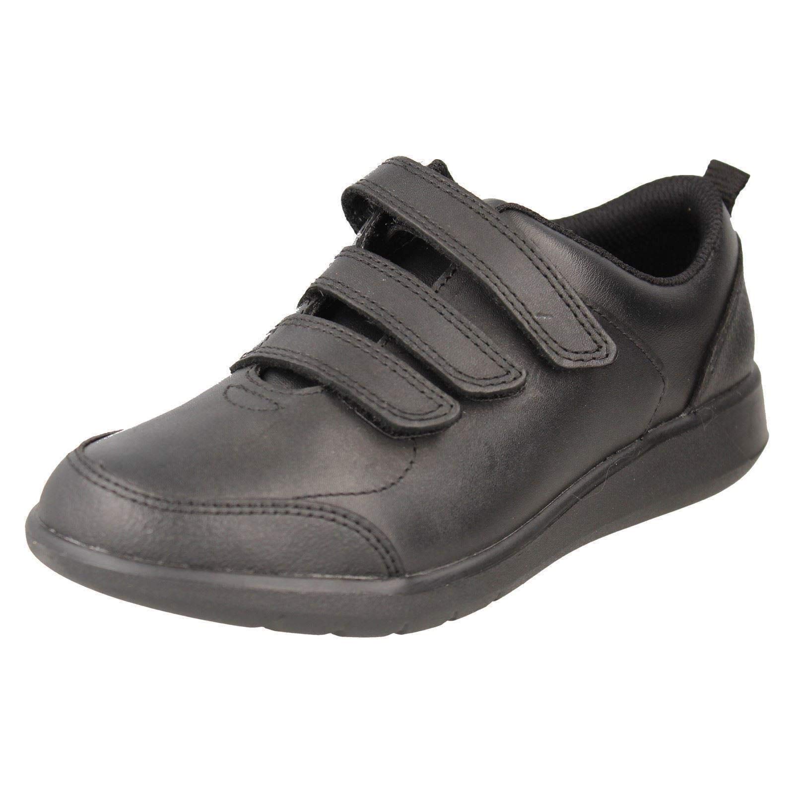 Clarks Boy's Scape Sky K Sneakers, Black Leather, 13.5 UK Child