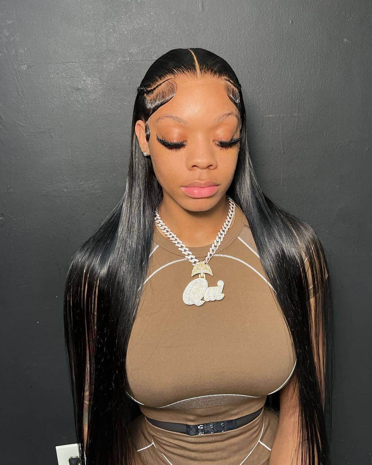 BEEOS 250% Density 360 SKINLIKE Real HD Lace Frontal Wig, 0.1mm Ultra-thin HD Lace Pre-Plucked Bleached Knots Human Hair Wig Straight 28 Inch