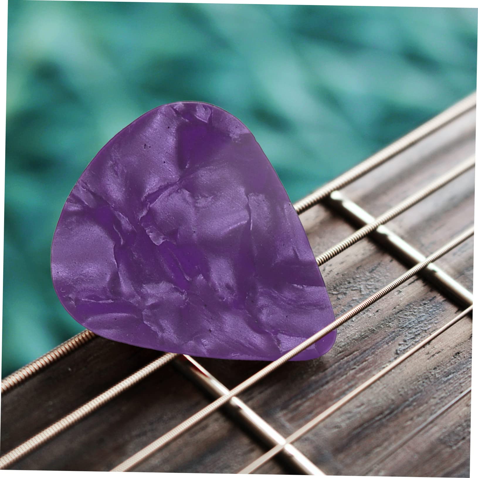 BESTonZON Kit de Reparación de Guitarra 72 Piezas, Portátil, Bolsa de Almacenamiento, para Mantenimiento y Limpieza de Instrumentos Color Aleatorio