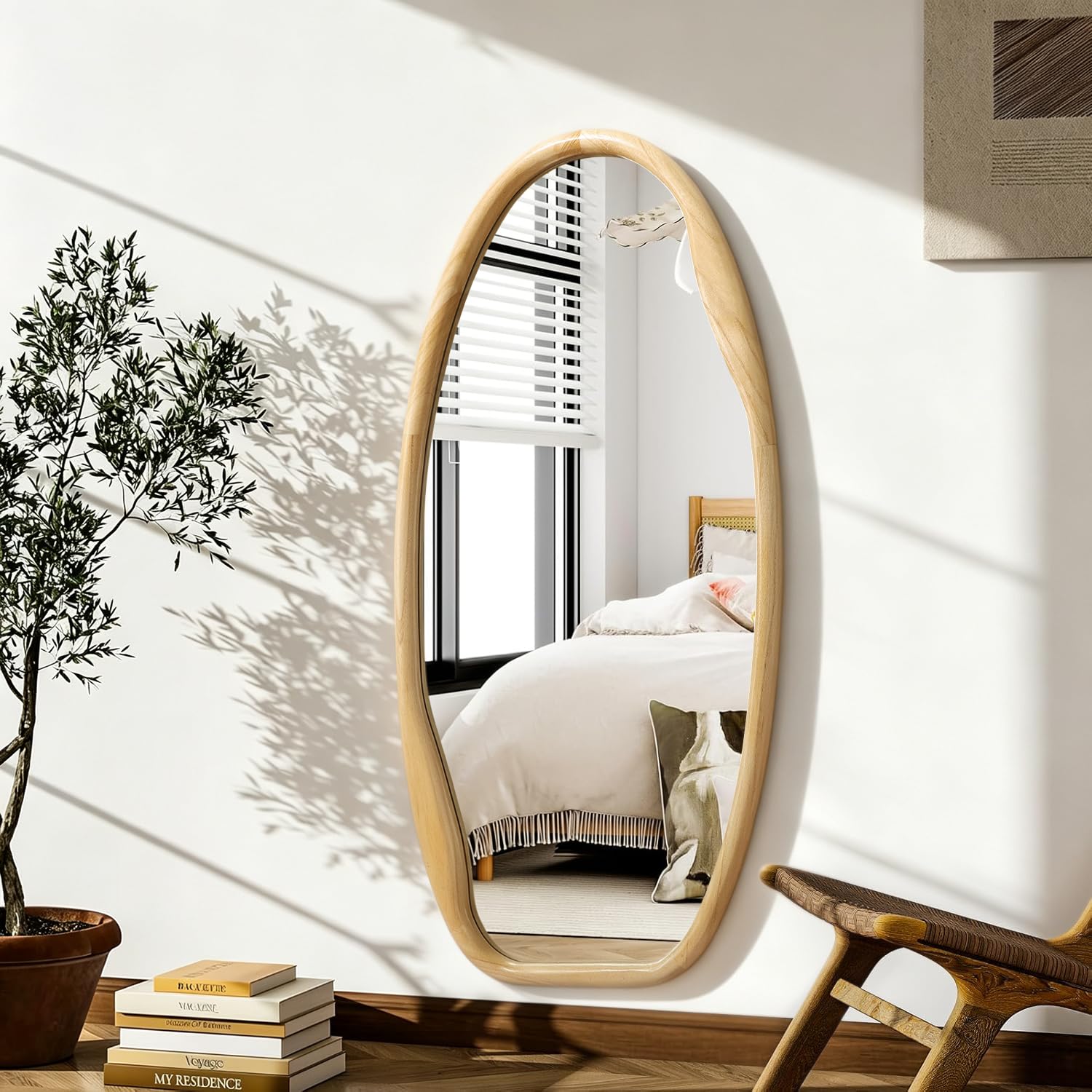 JJUUYOU Espejo de pared con marco de madera irregular, espejos asimétricos para pared, 100 x 50 cm, espejo decorativo de madera para colgar en baño, dormitorio, sala de estar, guardarropa, entrada