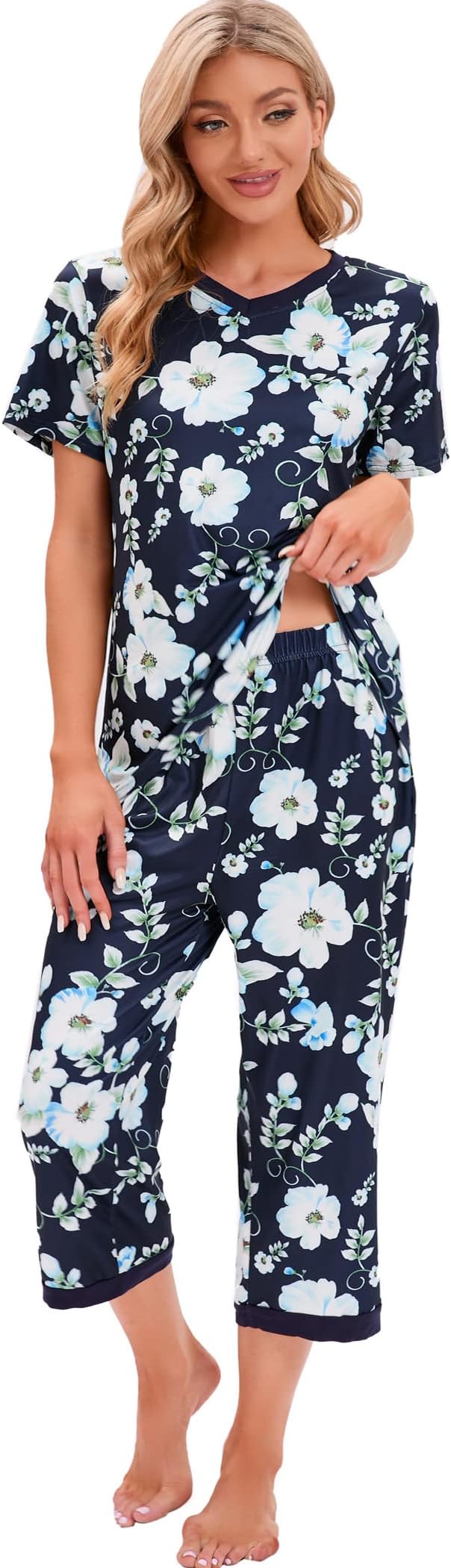 FamulilyWomens Pajamas Set Short Sleeve V-Neck Top with Capri Pants Casual and Floral Prints Sleepwear Pjs Loungewear Sets S-XXL