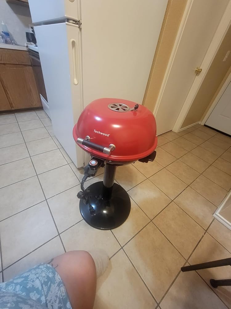 Techwood Electric BBQ Grill 1600W (Stand Black BBQ Grills),15-Serving Indoor/Outdoor Electric Grill for Indoor & Outdoor Use, Portable Removable Stand Grill, Double Layer Design(Red)
