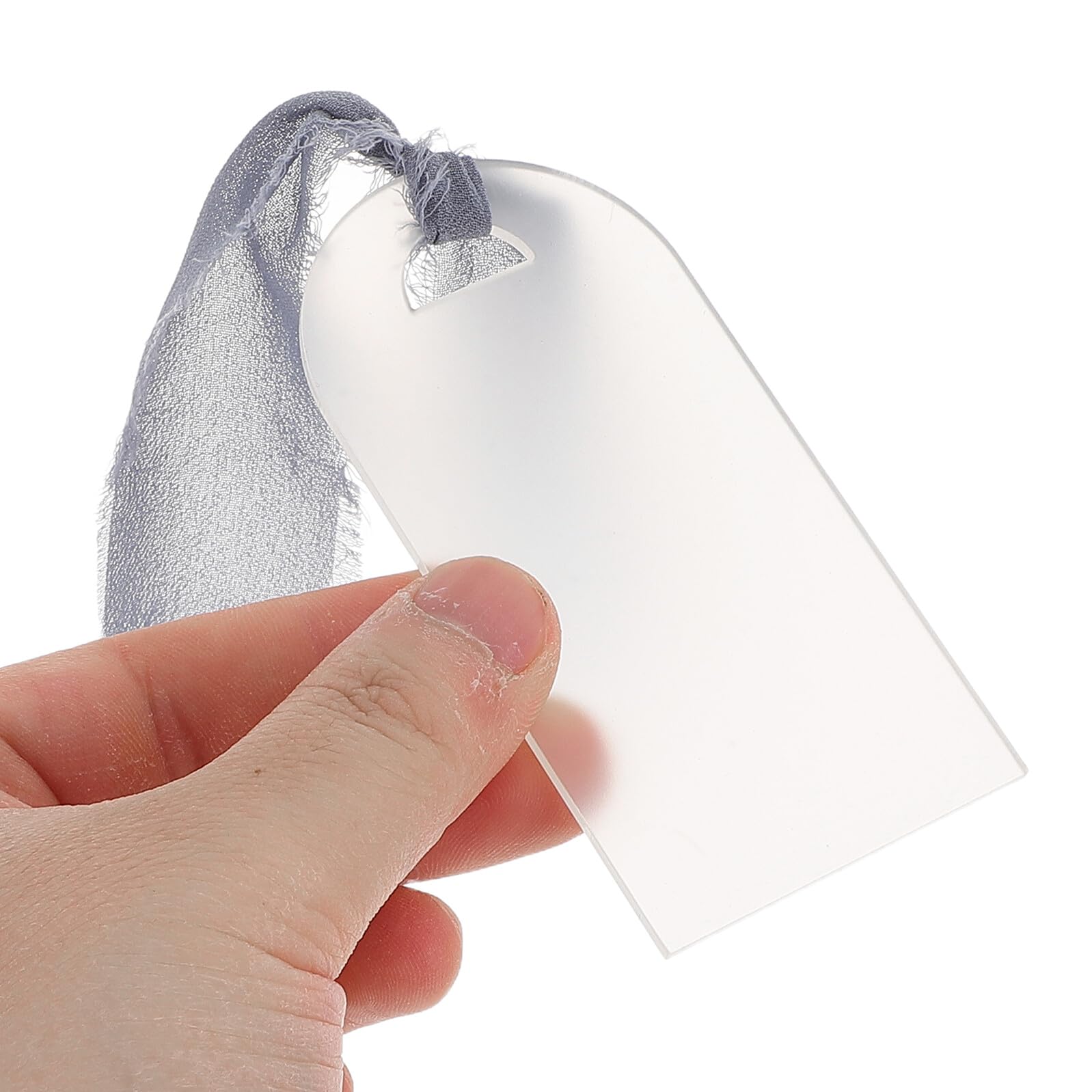 50 Leere Acryl Tischkarten in Bogenform mit Band für Feier und Hochzeit | Beschriften, als Namensschilder oder Sitzpläne, Elegante Form, 50 Satz