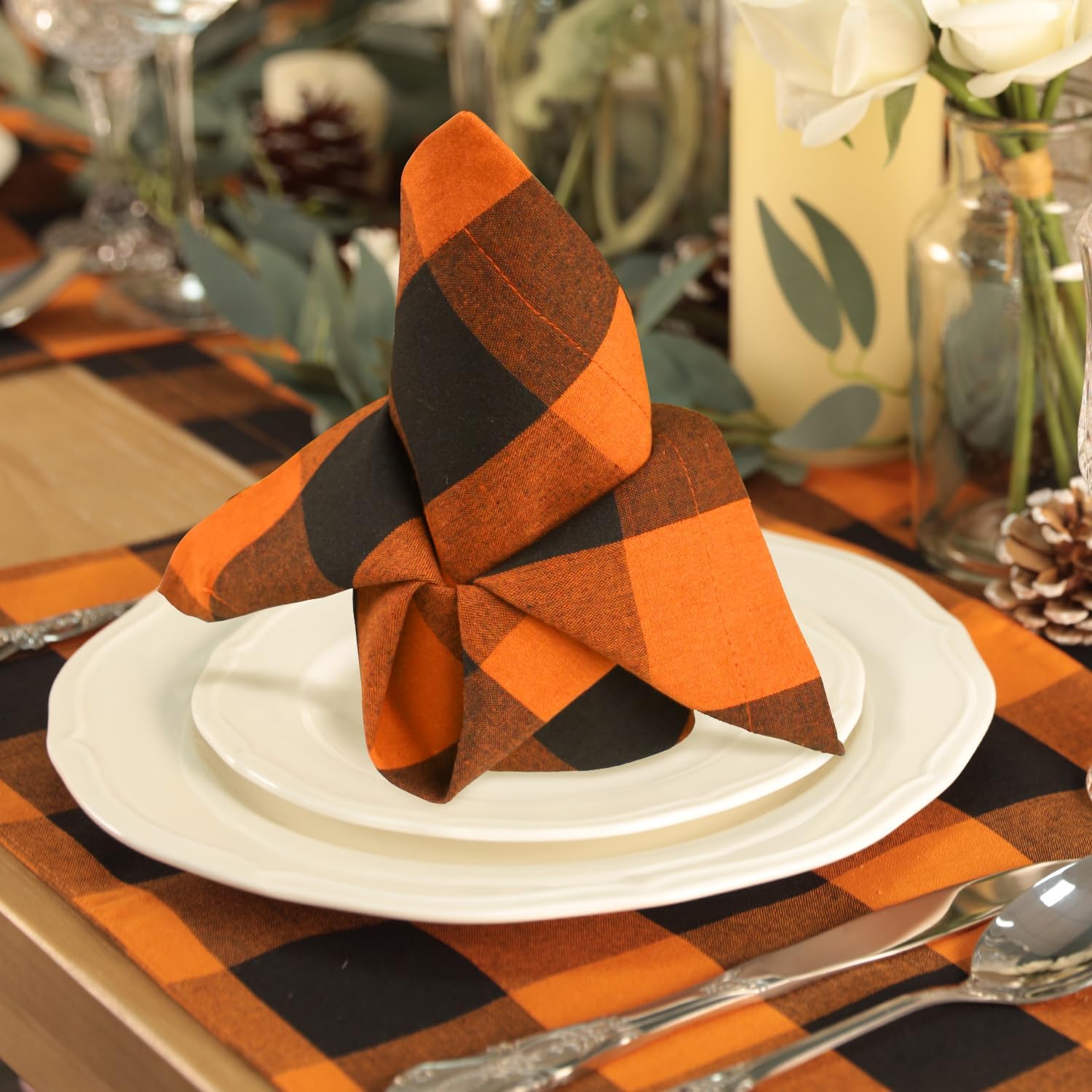 Halloween Cloth Napkins Set of 4, Orange and Black Buffalo Plaid Table Napkins, 20 x 20 Inch, Washable Reusable Dinner Napkins for Restaurant, Family Dining, Indoor & Outdoor Party Table Decor
