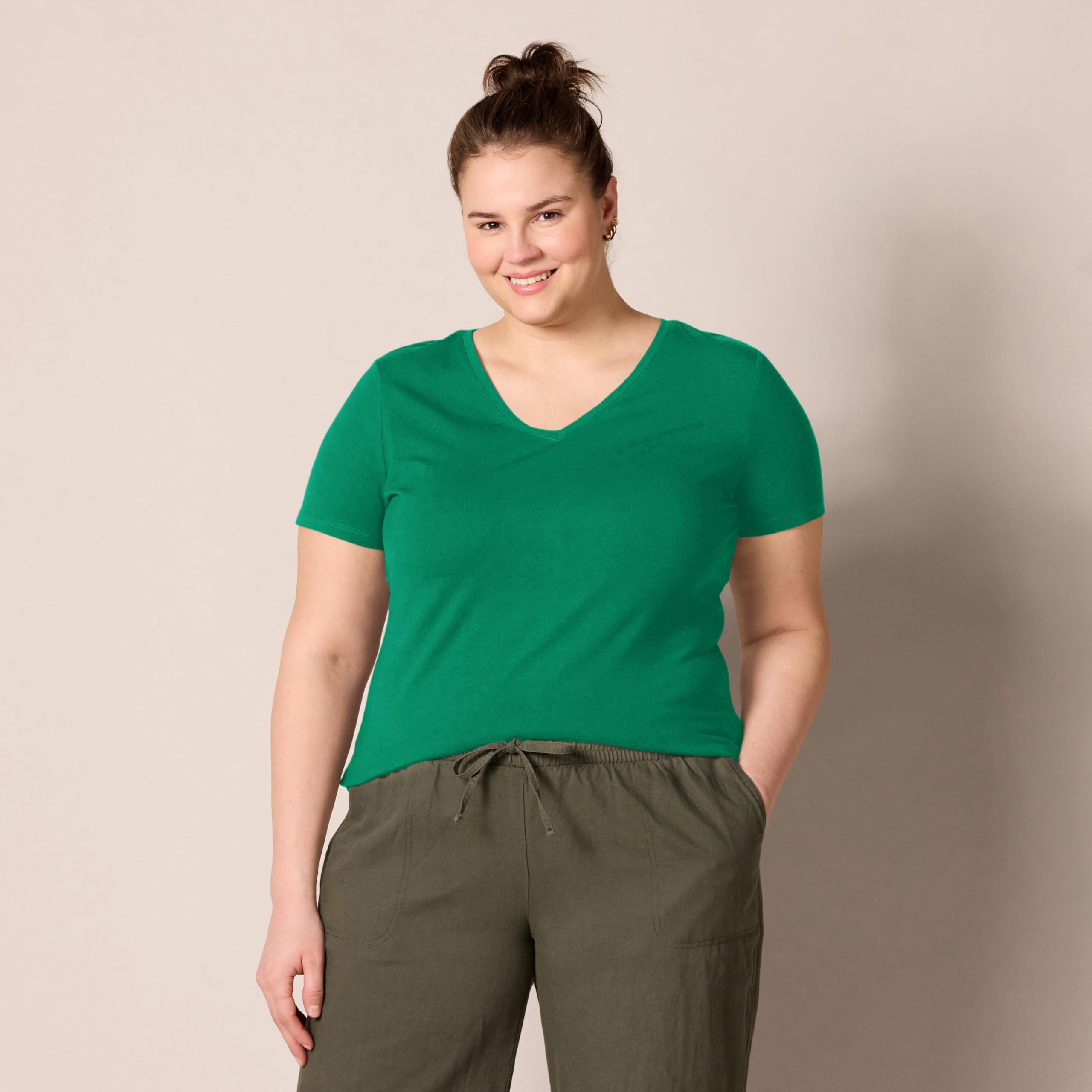 Amazon Essentials Women's Regular-Fit Short-Sleeve T-Shirt (Crewneck and V-Neck Options), Multipacks — view 393