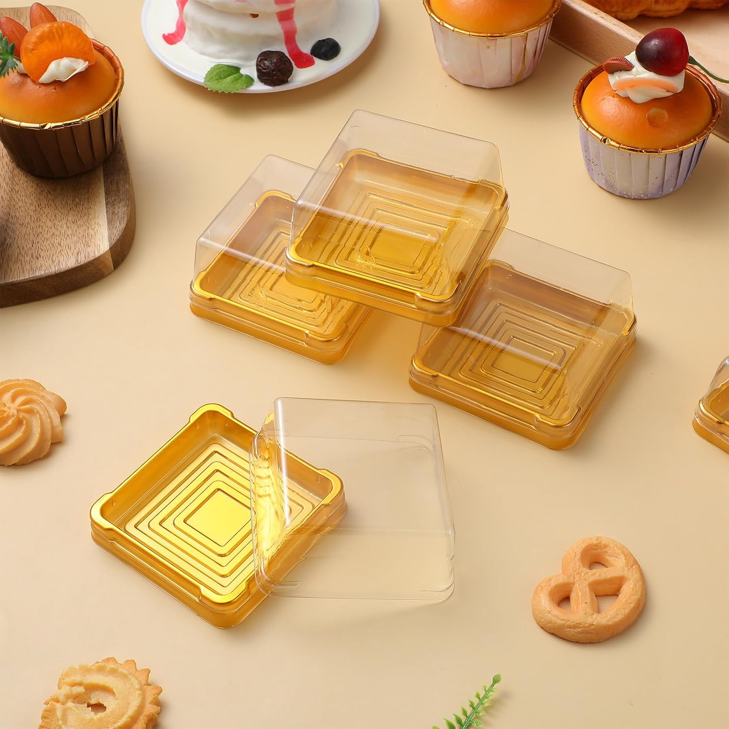 50 Pcs 3 Inch Mini Cake Box, Clear Plastic Cupcake Box with Lids Single Square Dessert Container Mooncake Packing Box for Individual Muffins Cookies Chocolate Wedding Party Christmas