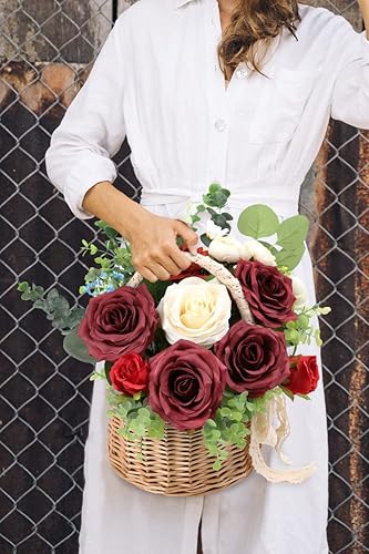 Miniatura 6 de LVEFIT Ramo de rosas artificiales de seda, color burdeos, 12 piezas con tallo largo para bodas, despedidas de soltera, fiestas, decoración del hogar