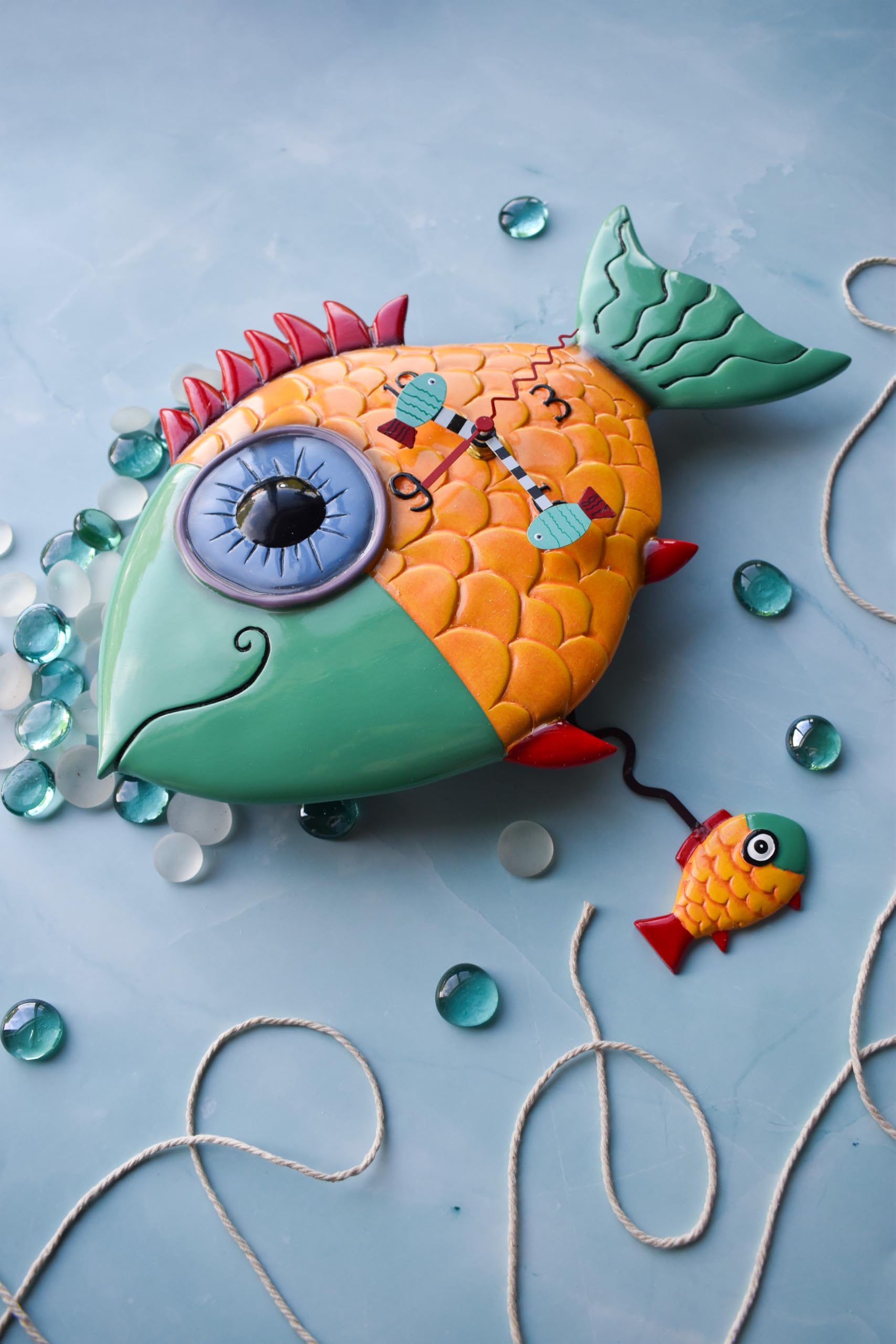 Amazon.com: Enesco Allen Designs Wide-Eyed Fishy Sculpted Pendulum